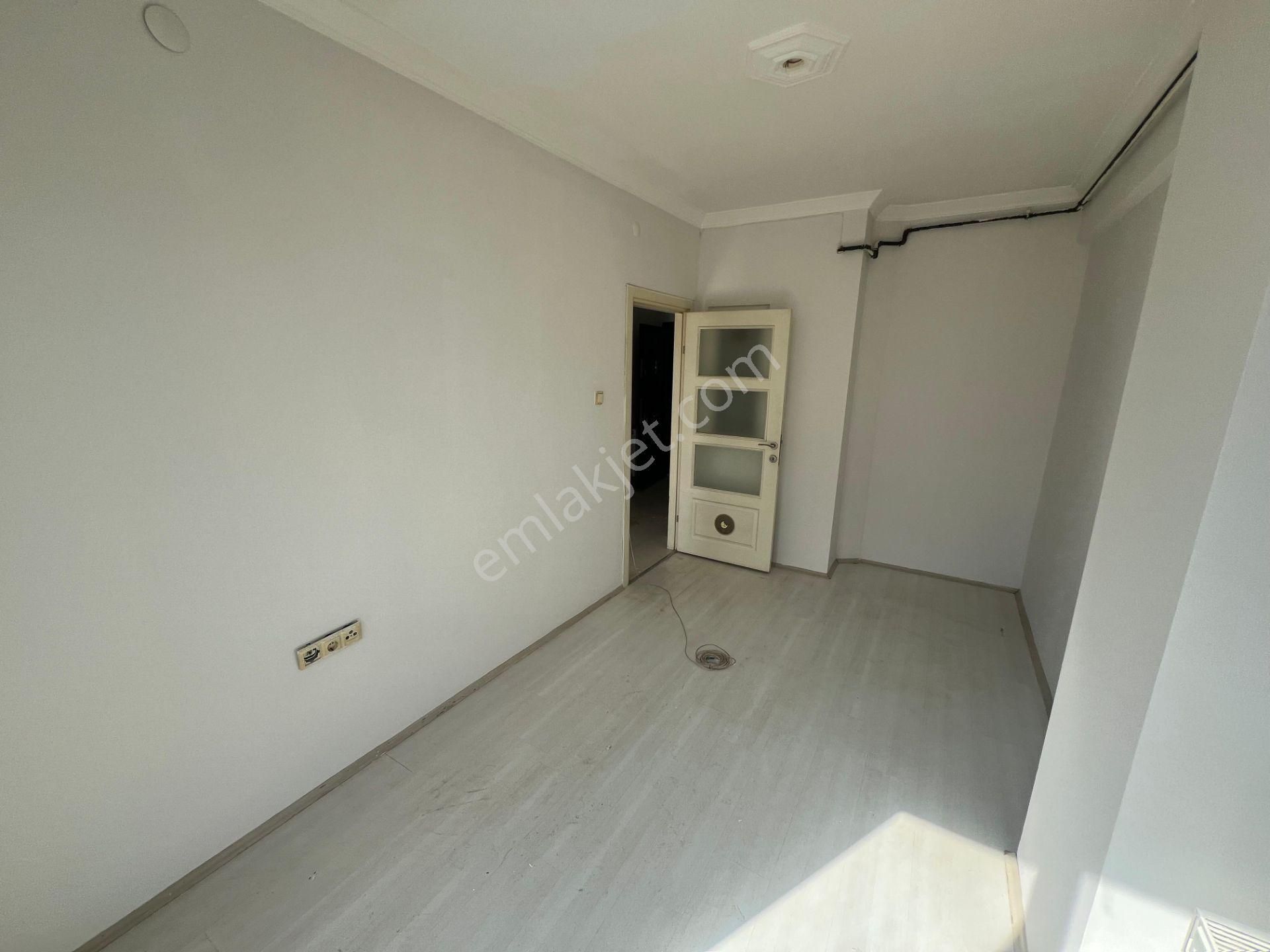 Akademi'den Bahçelievler'de Asansörlü 1+1 Kiralık Daire - Görsel 2