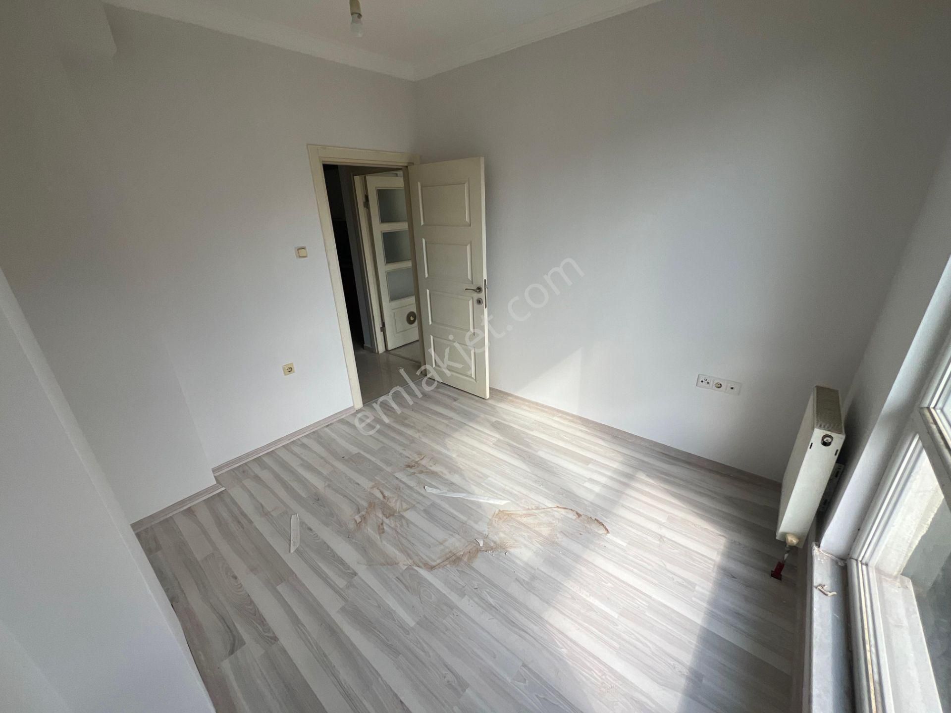 Akademi'den Bahçelievler'de Asansörlü 1+1 Kiralık Daire - Görsel 3