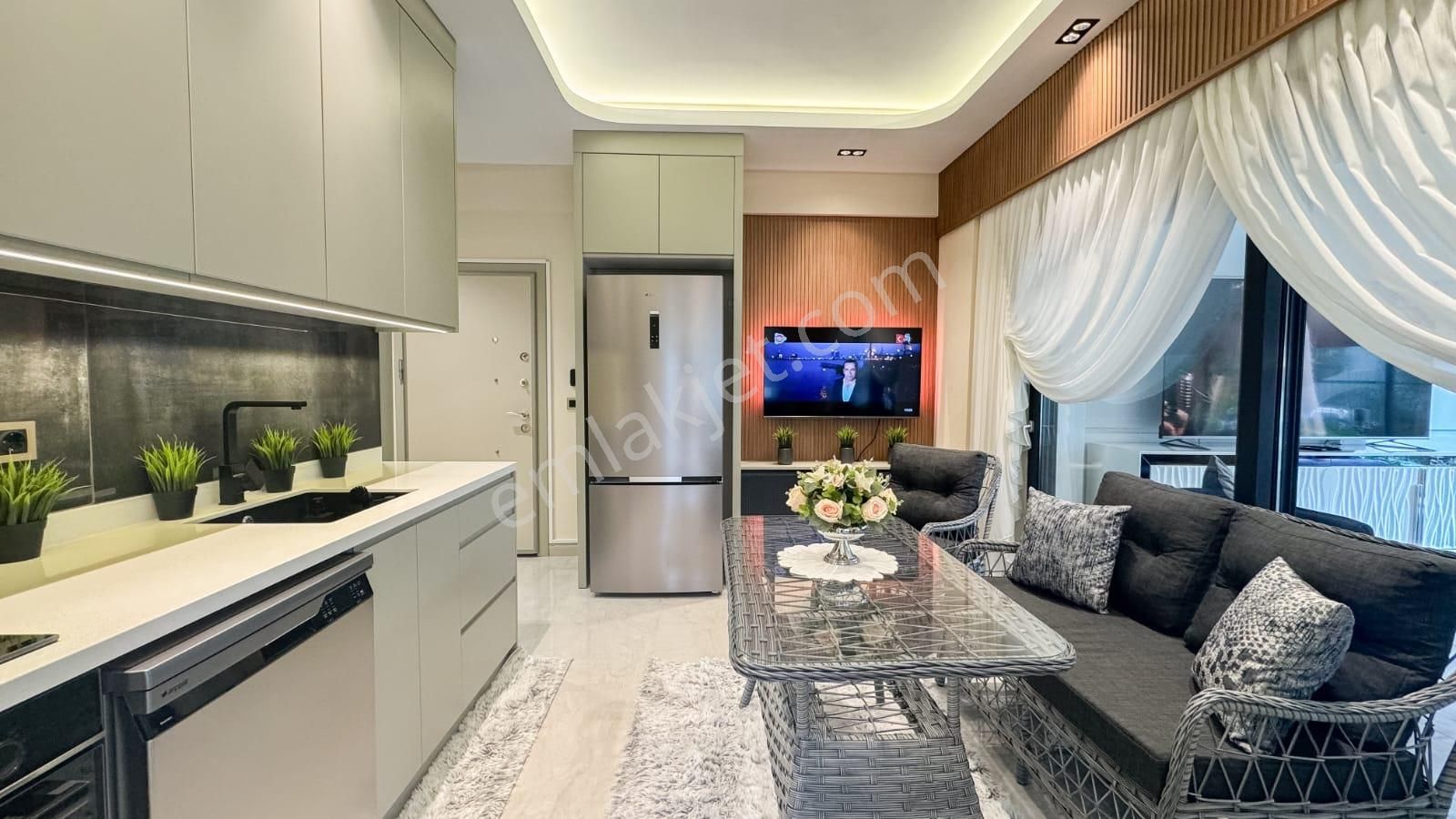 Antalya 'nın En Prestijli Sitesinde Ultra Lüks Bahçe Katı - Görsel 4