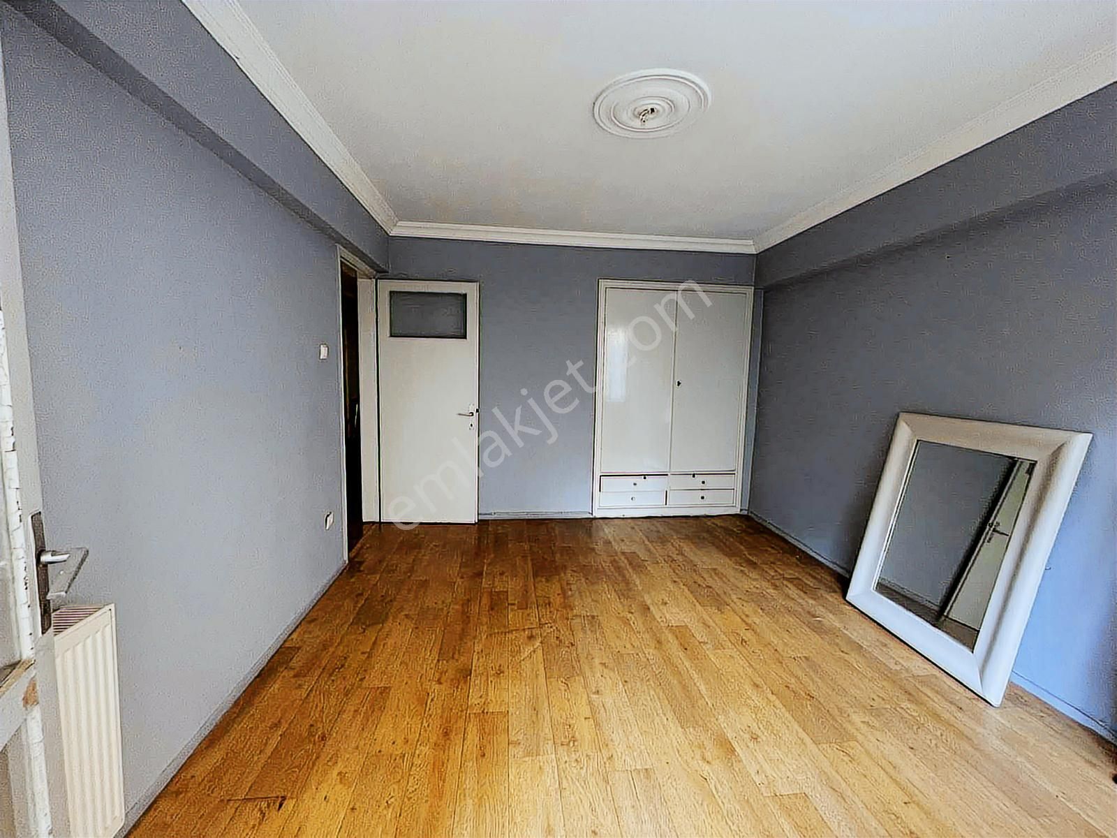 Mithatpaşa Da Cadde Üzeri Arakatta 3+1 Doğalgazlı Kiralık - Görsel 4