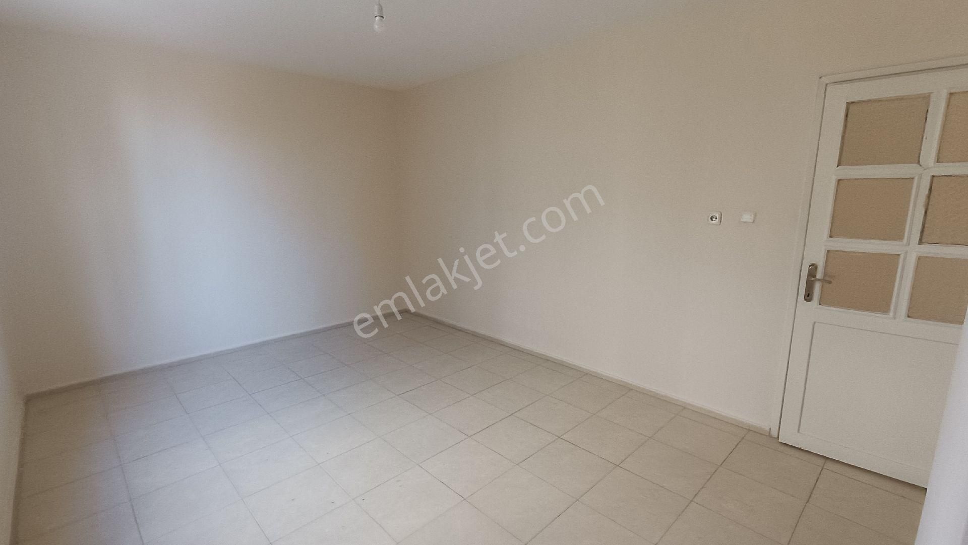 Mavi Bulvar Bulvar Üstü İkram Dondurma Civarı 3+1 Kaplı Mutfak+demir Şebekeli+geniş Oturumlu - Görsel 11