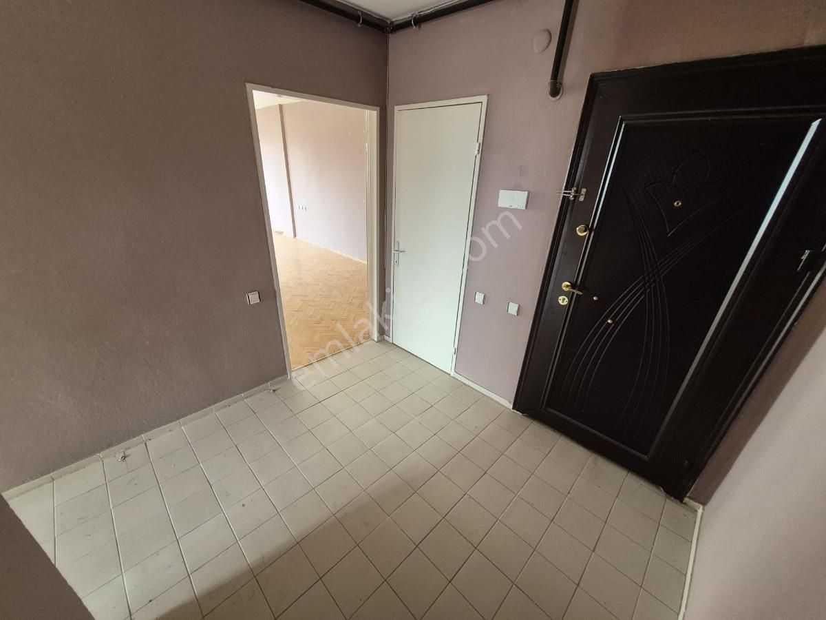 Bayraklı Manavkuyu Mahallesi Geniş Ve Ferah Satılık 3+1 Daire - Görsel 23