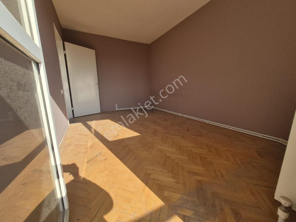 Bayraklı Manavkuyu Mahallesi Geniş Ve Ferah Satılık 3+1 Daire - Görsel 15