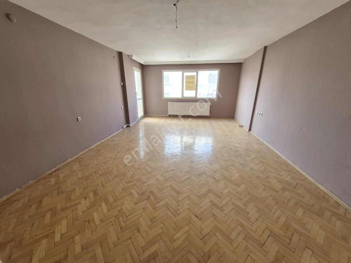 Bayraklı Manavkuyu Mahallesi Geniş Ve Ferah Satılık 3+1 Daire - Görsel 4