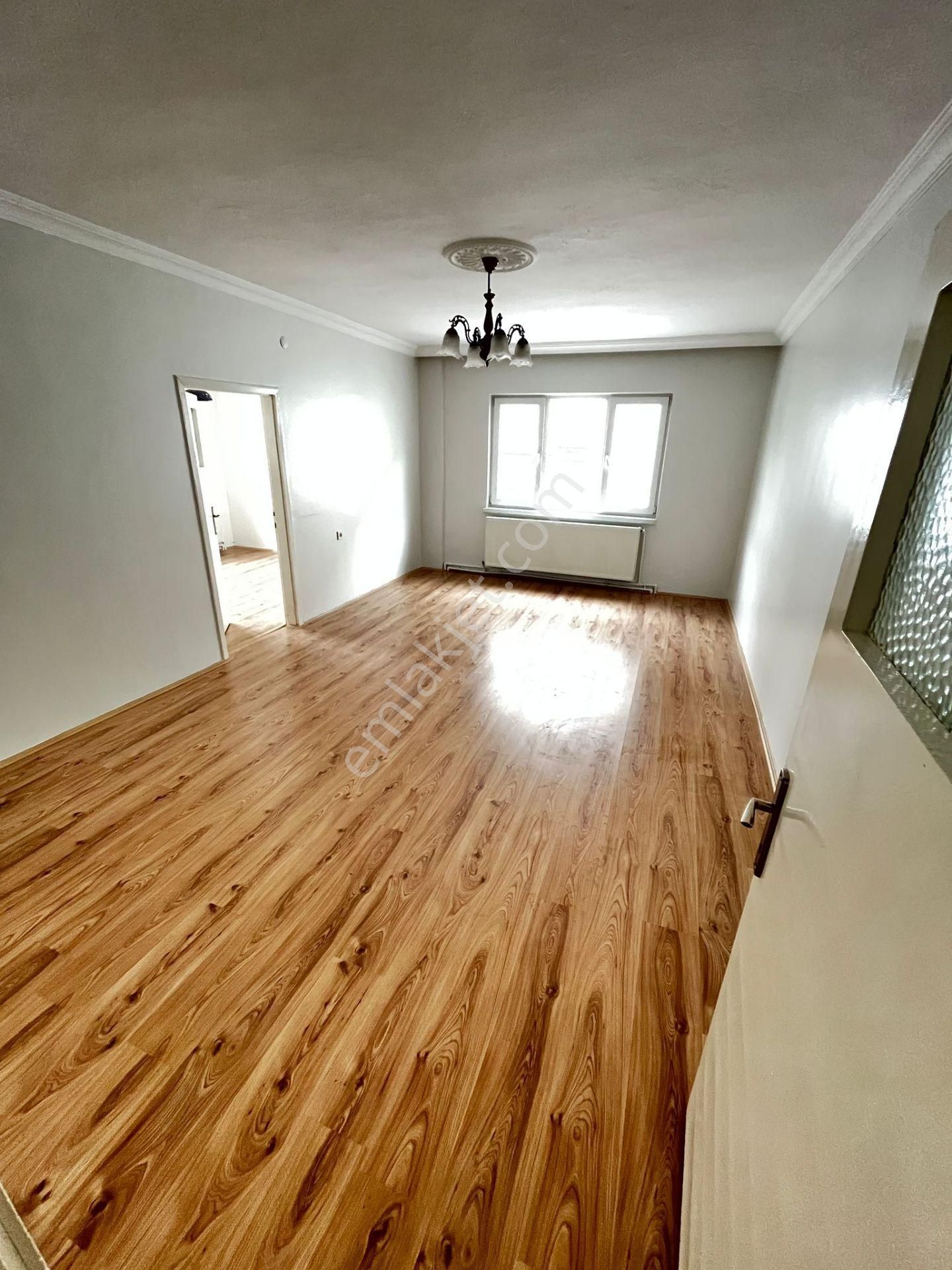 Mç Emlak'tan Mareşal Çakmak Mah'sınde 3+1 Satılık Daire