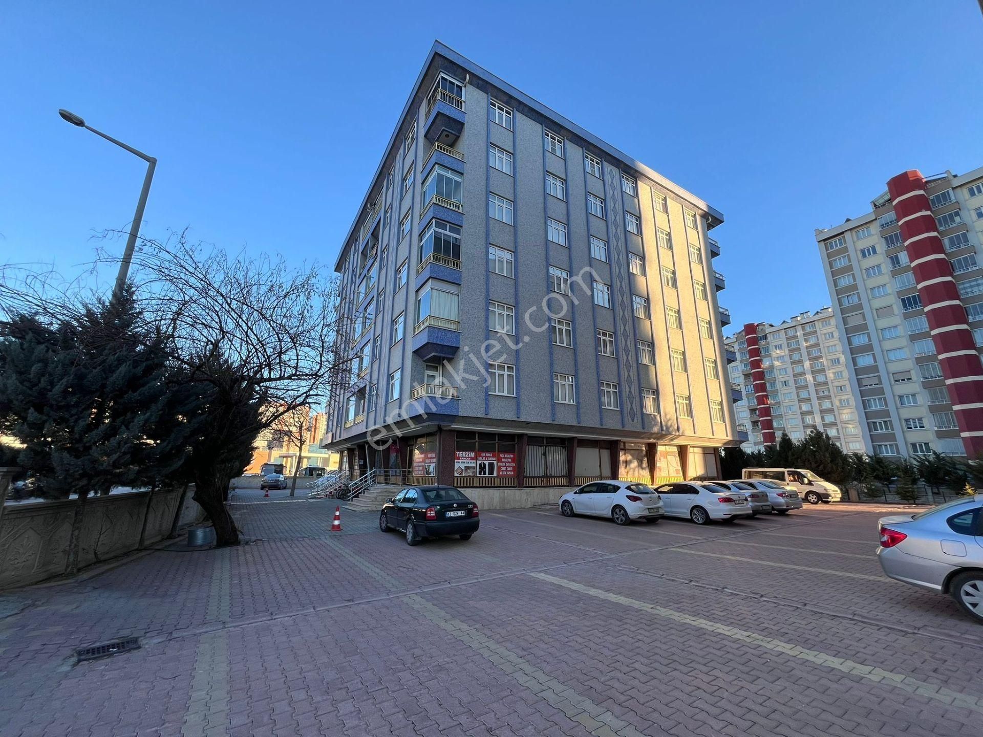 Aras Gyo'dan Sancak Novada Avm Karşısı Site İçi 3+1 Ara Kat Daire - Görsel 2