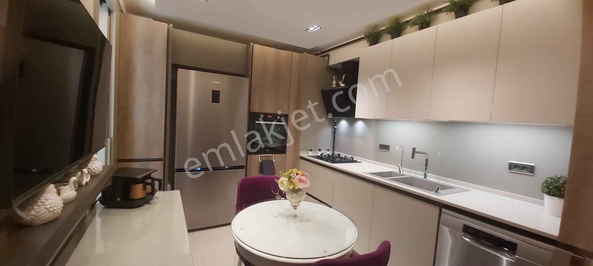 Özpınarlar 'da Havuz Ve Deniz Manzaralı Geniş 3+1 - Görsel 9