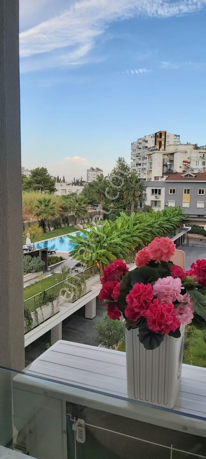 Özpınarlar 'da Havuz Ve Deniz Manzaralı Geniş 3+1 - Görsel 21