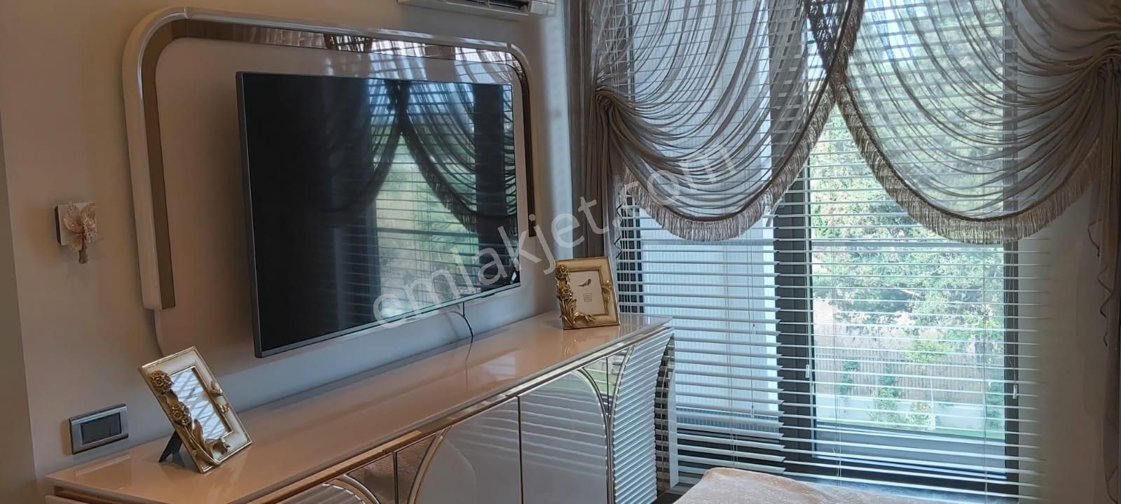 Özpınarlar 'da Havuz Ve Deniz Manzaralı Geniş 3+1 - Görsel 12