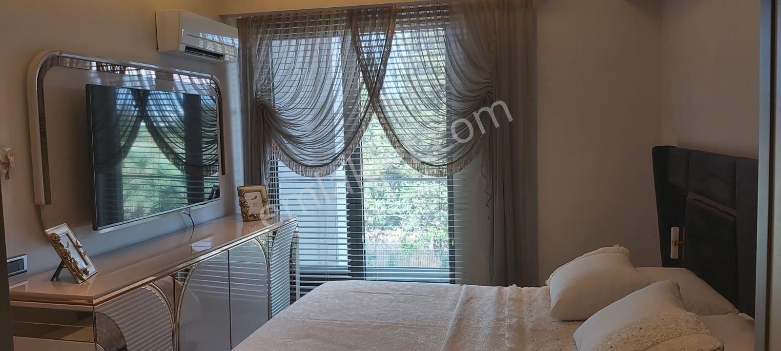 Özpınarlar 'da Havuz Ve Deniz Manzaralı Geniş 3+1 - Görsel 11