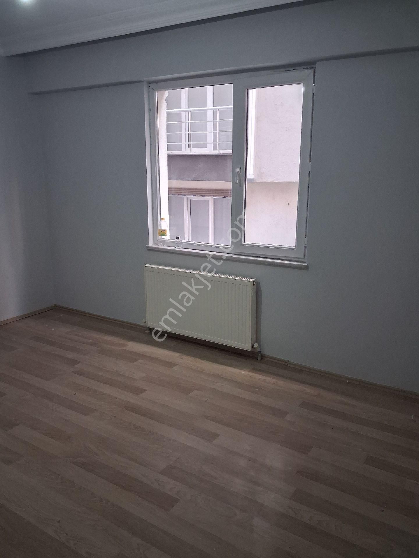 Tuşba Emlaktan Satılık İskanlı Kombili Ara Kat Geniş 3+1 - Görsel 9