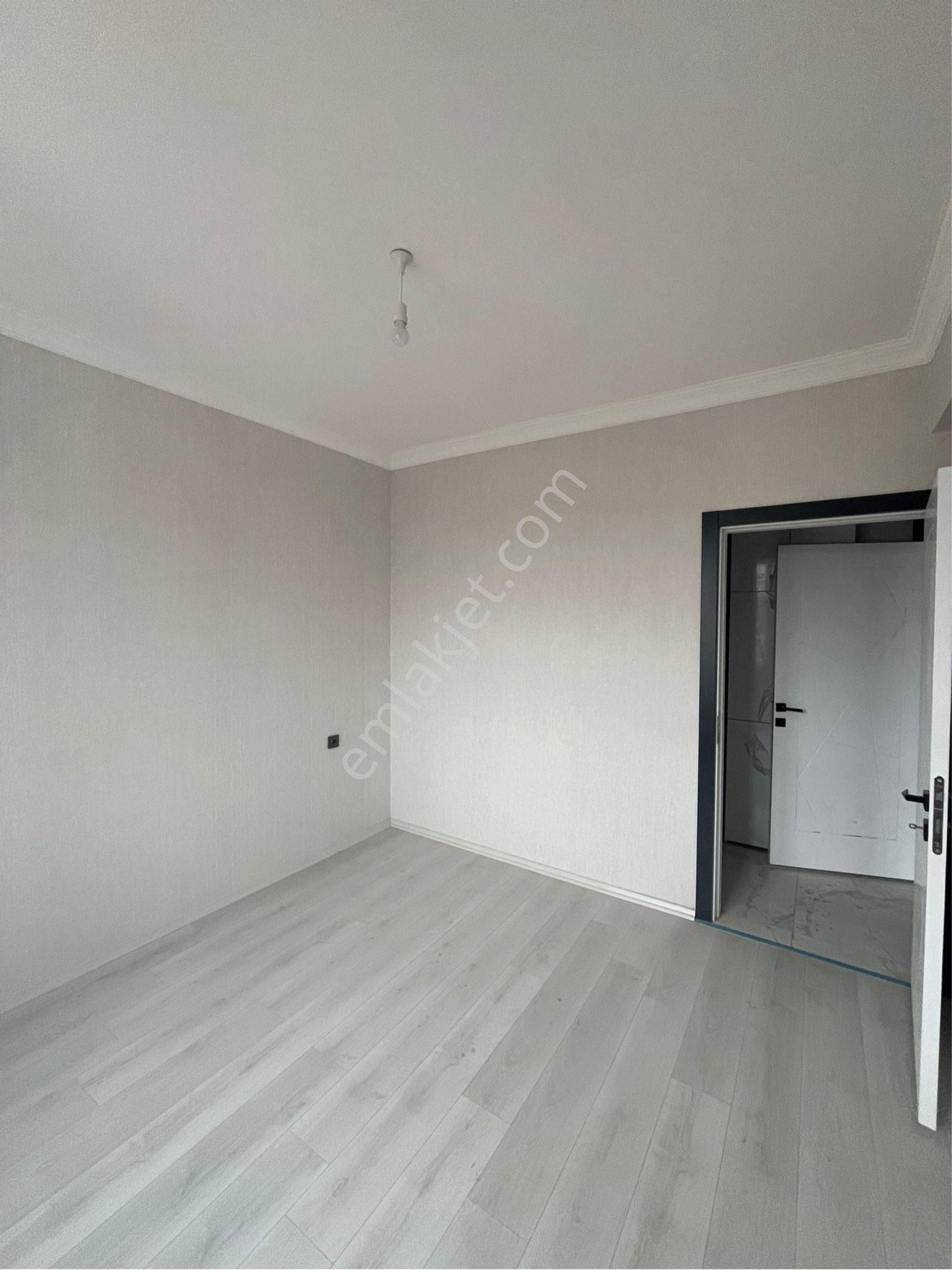 Meram Alakova Mahallesi Gürhan Gayrimenkulden Satılık 2+1 Daire - Görsel 18