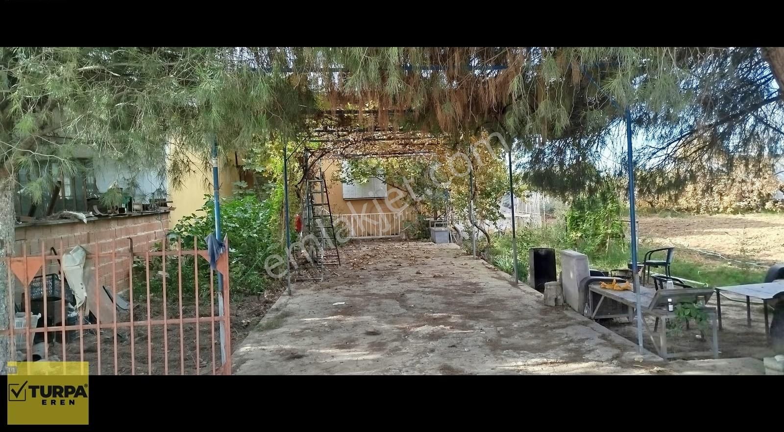 Satılık Arsa + Tek Katlı Ev Torbalı Kuşçuburun