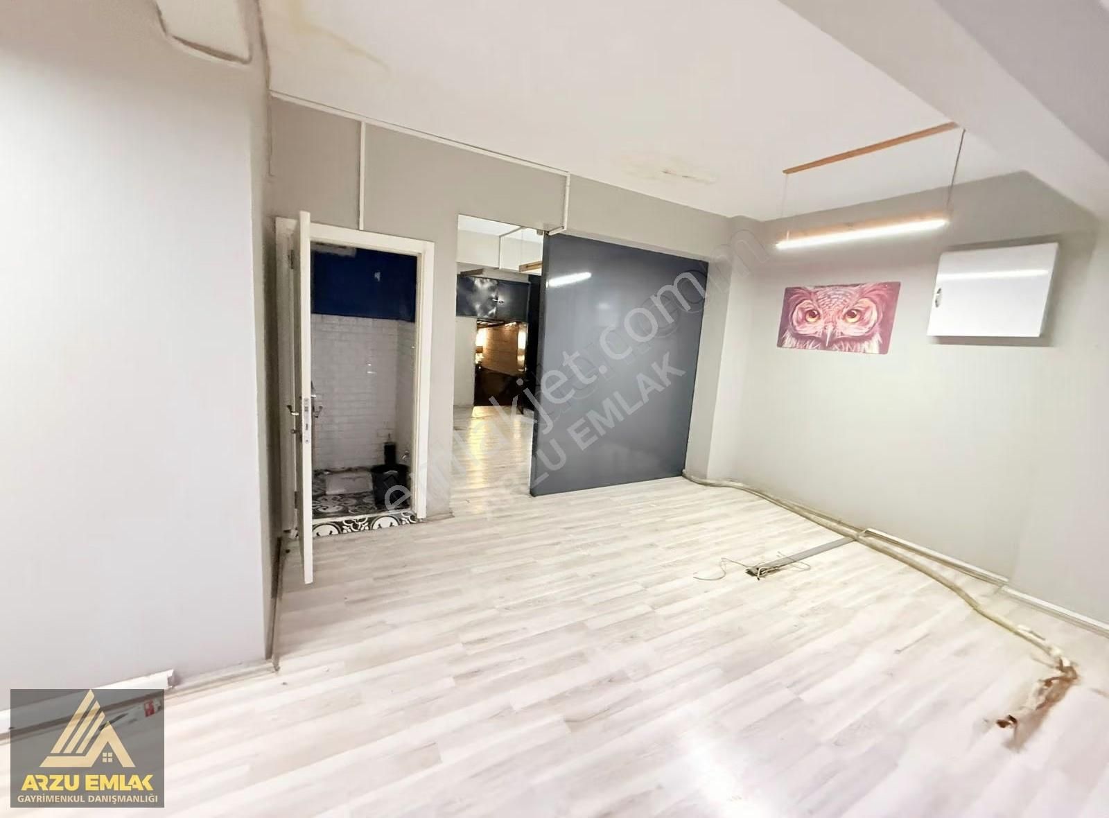 Arzu Emlaktan 75.yıl İsmetpaşa Caddesi Köşebaşı Kiralık Dükkan - Görsel 5