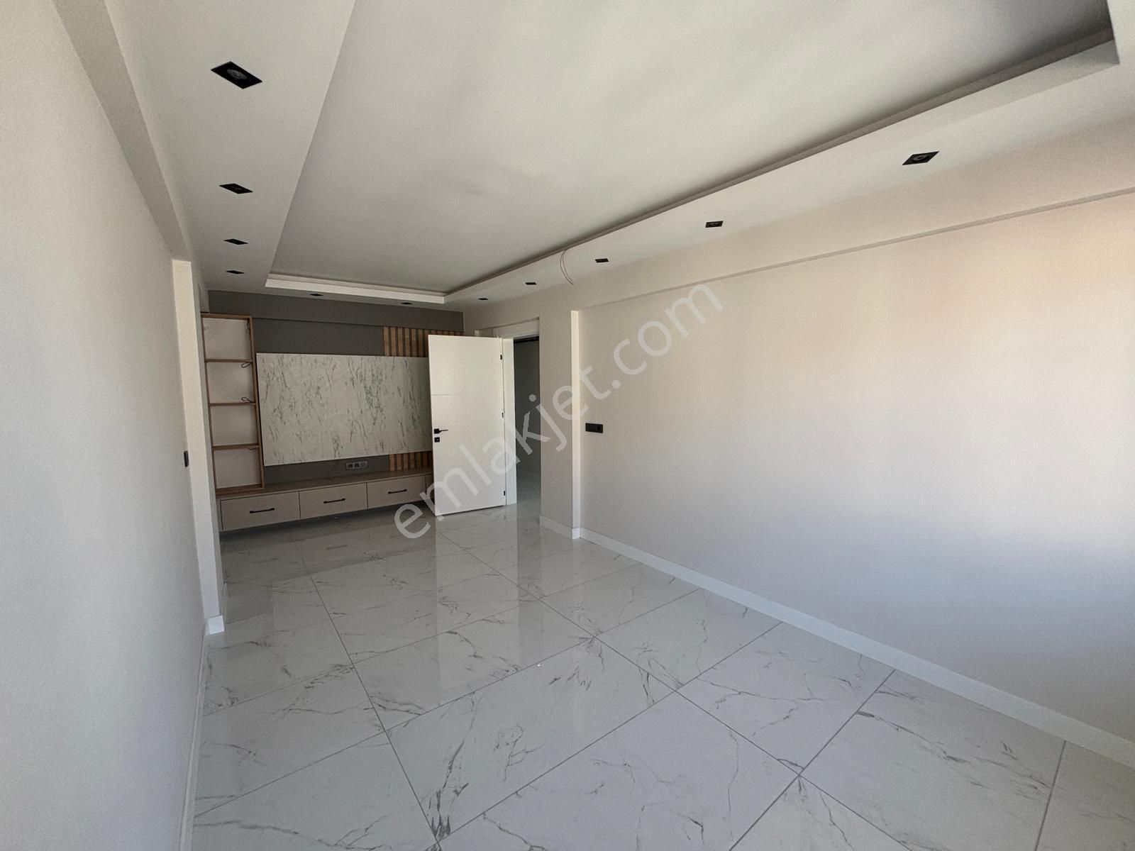 Myra Dan Sırakapılar Da Satılık 3+1 Daire - Görsel 8