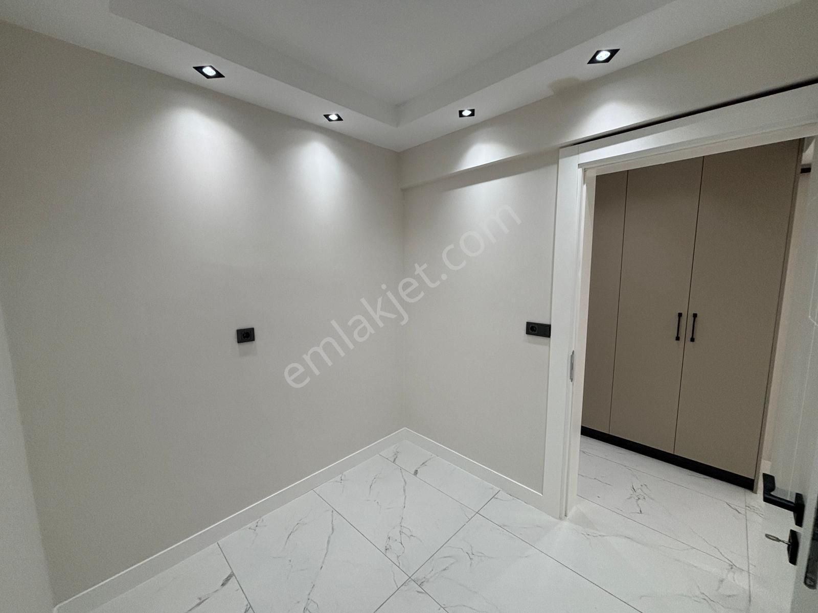 Myra Dan Sırakapılar Da Satılık 3+1 Daire - Görsel 19