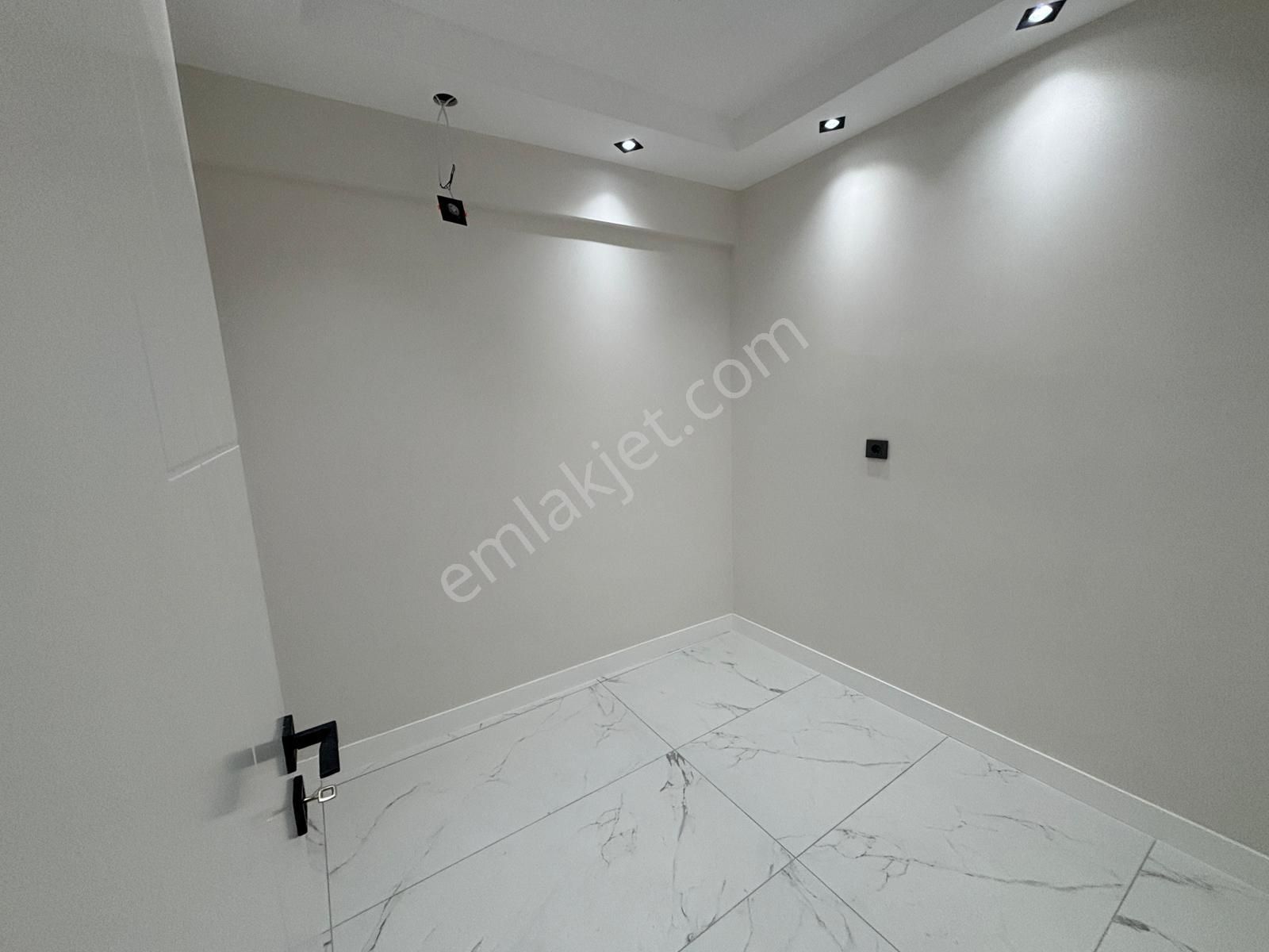 Myra Dan Sırakapılar Da Satılık 3+1 Daire - Görsel 21