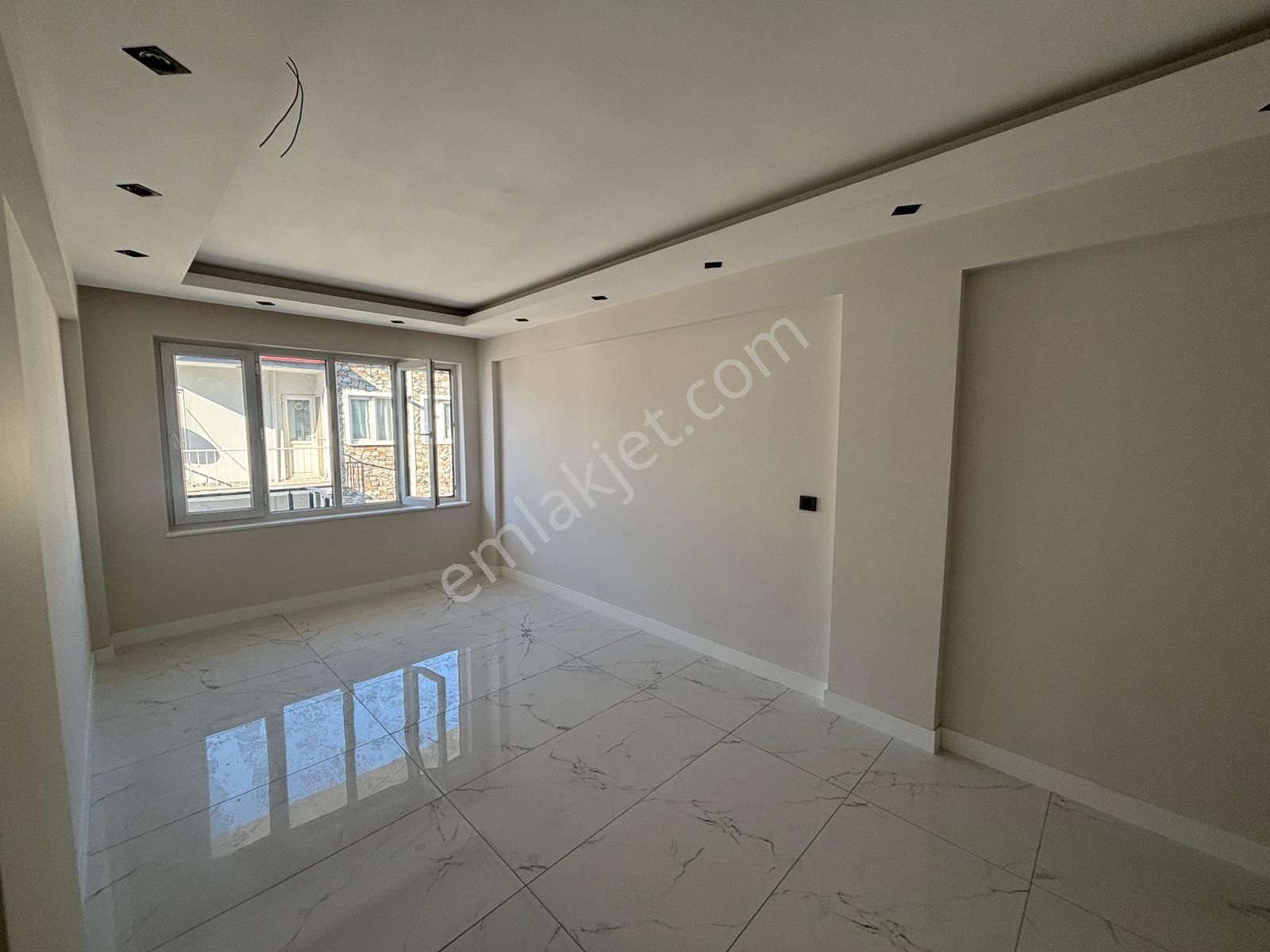 Myra Dan Sırakapılar Da Satılık 3+1 Daire - Görsel 6