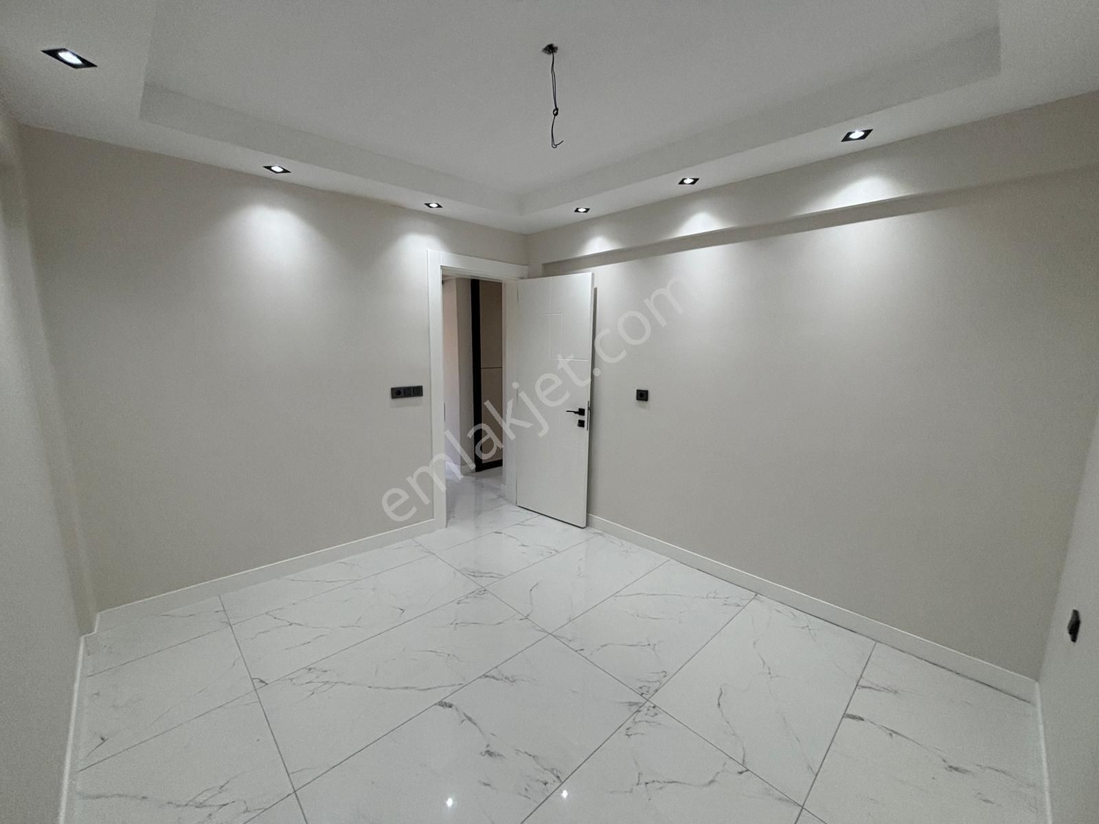 Myra Dan Sırakapılar Da Satılık 3+1 Daire - Görsel 12