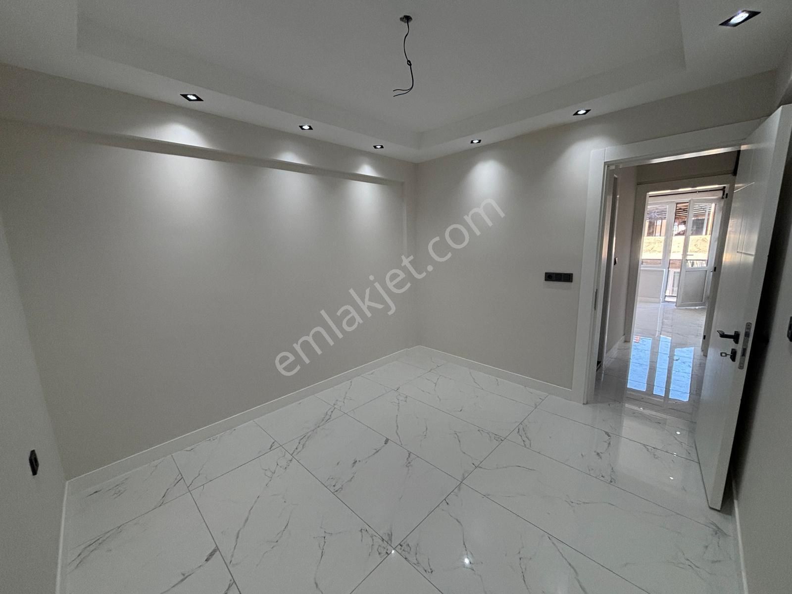 Myra Dan Sırakapılar Da Satılık 3+1 Daire - Görsel 13