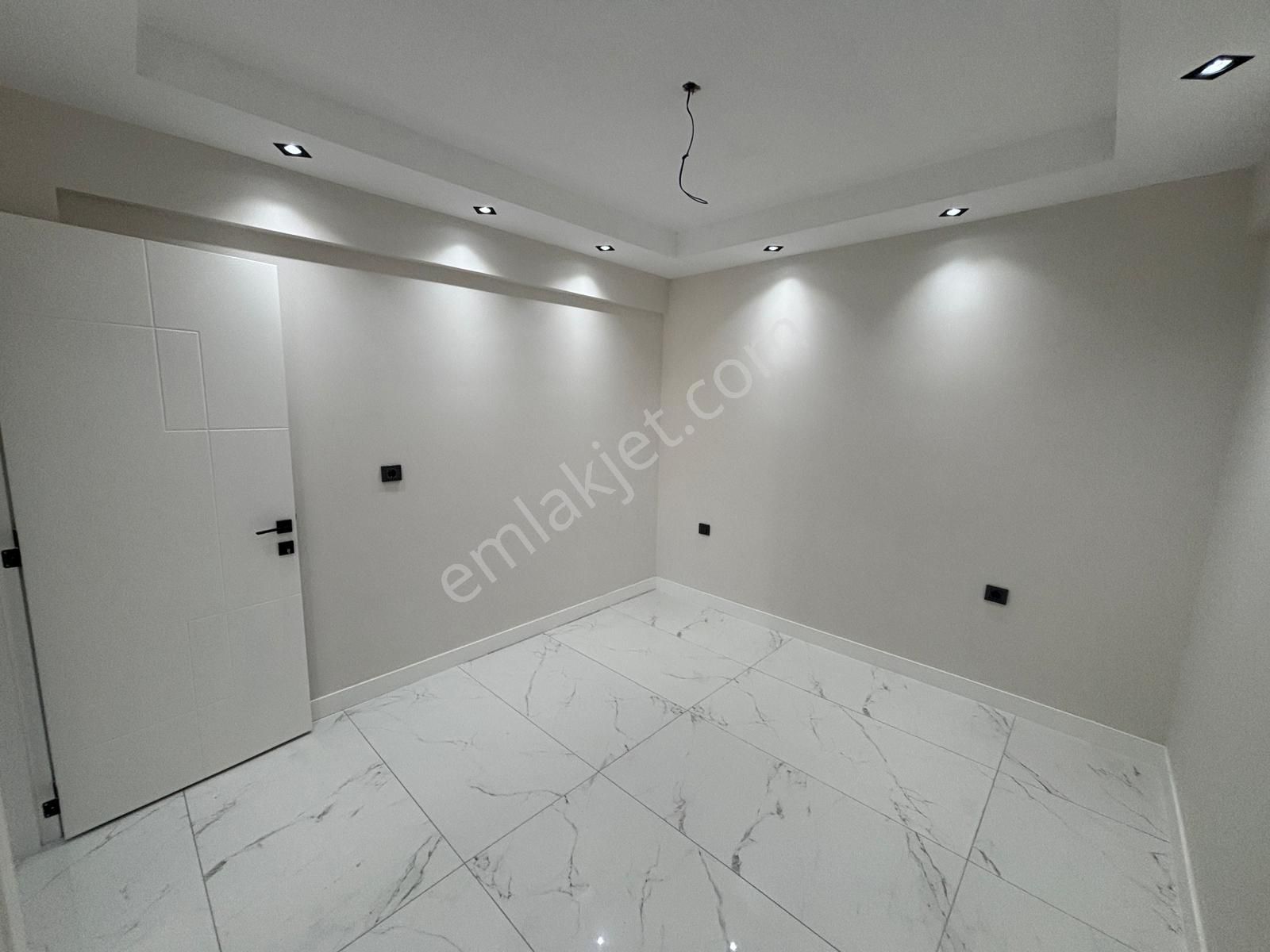 Myra Dan Sırakapılar Da Satılık 3+1 Daire - Görsel 11