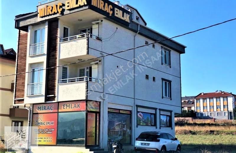Miraç Emlaktan Yiğitköy De Yerleşim Dibinde Satılık Tarla - Görsel 3