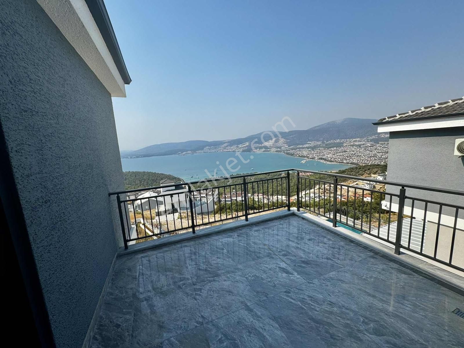 Emsallerinden Uygun Fiyatlı Lüks 4+1 Müstakil Villamız - Görsel 21