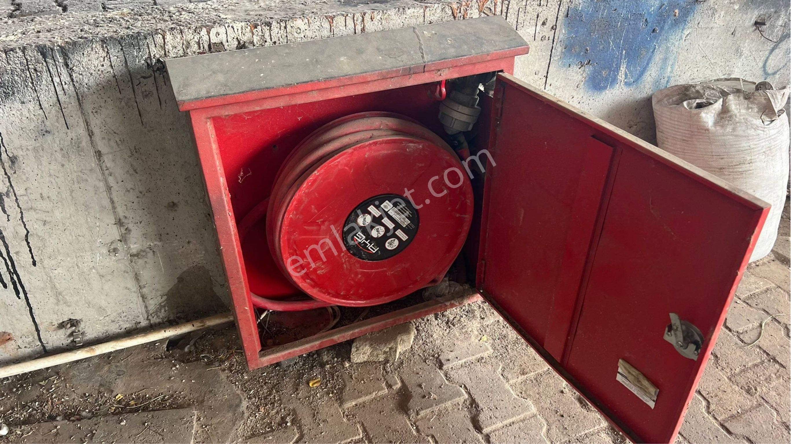 Altıayak Sanayi İçinde 3 Katlı Kiralık Dükkan - Görsel 25