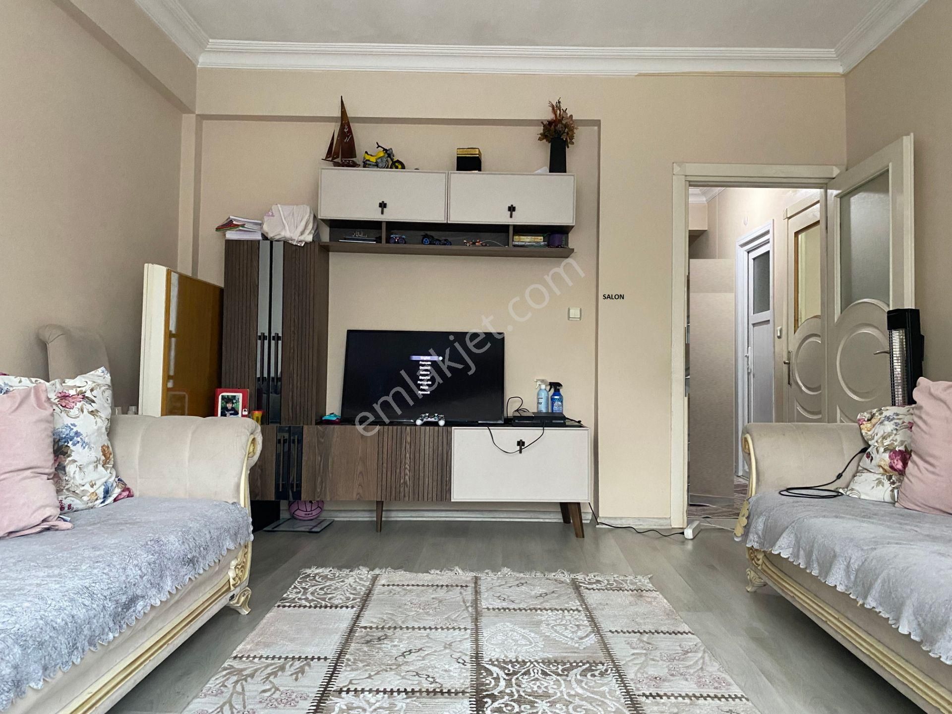 Avrupa Emlak Tan Esenler Kemer Mh 85m2+1 1.normal Kat,10 Yaş,iskanlı,krediye Uygun,tek Daire Üzerine - Görsel 3