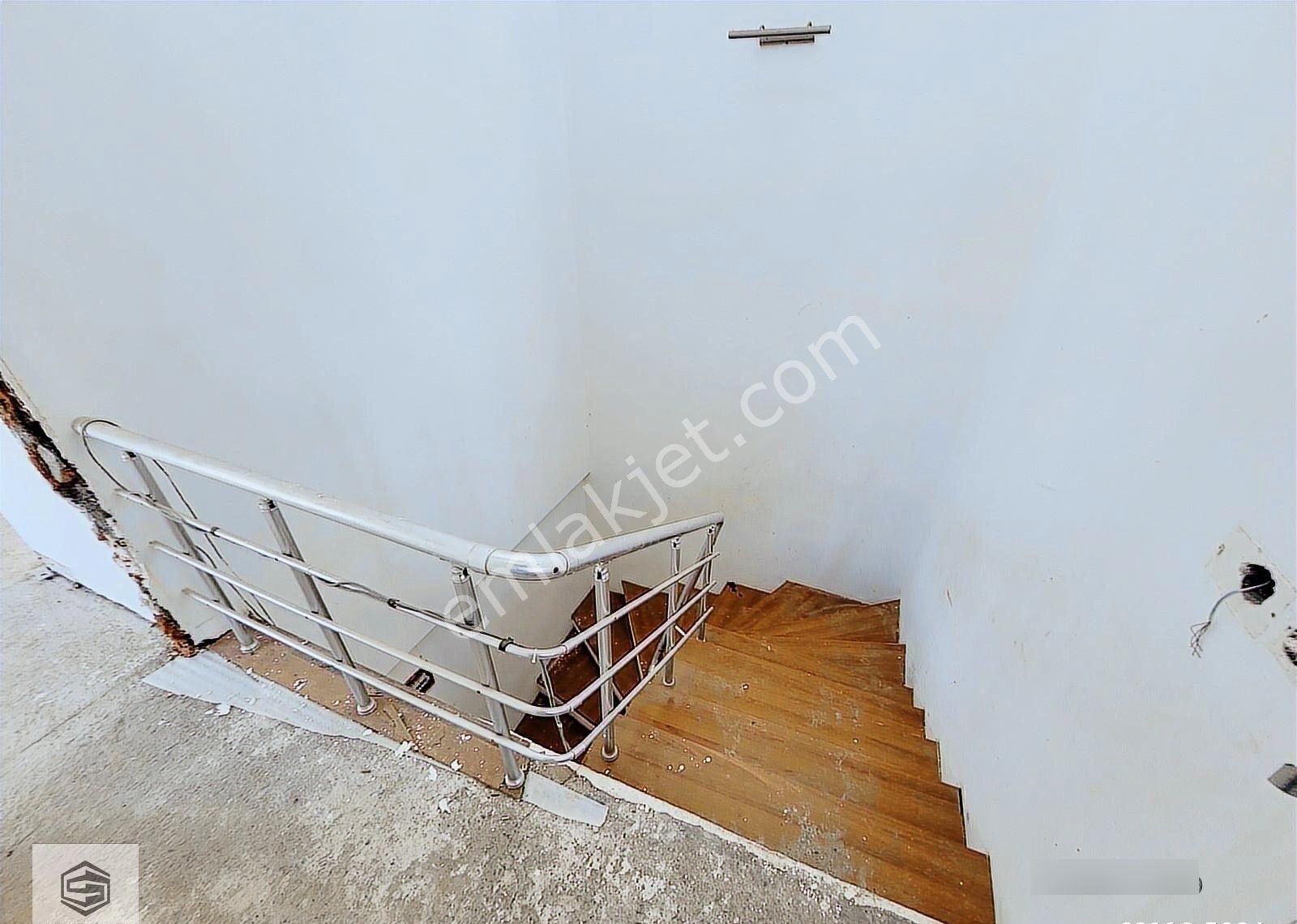 Çok Acil 585m2 Güzeloba'da 6+1 Havuzlu 4 Katlı Villa - Görsel 2