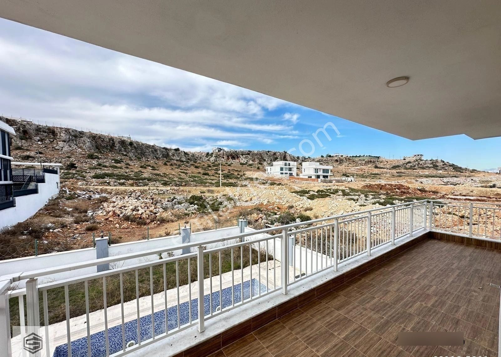 Antalya Aksu Kemerağzı'nda 400m2 Arsa İçerinde Havuzlu 5+1 Villa - Görsel 16