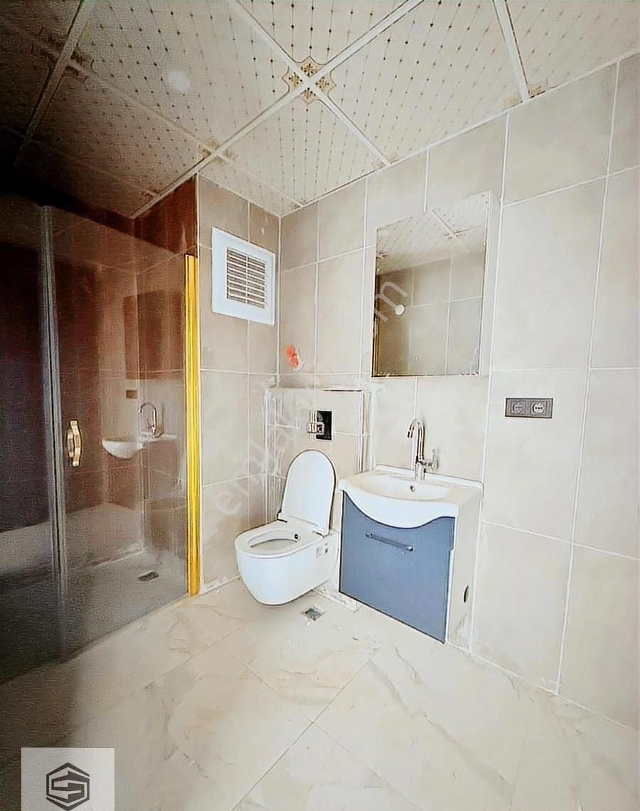 40 Lık Yola Yakın İskanlı Sorunsuz Binada Satılık - Görsel 2