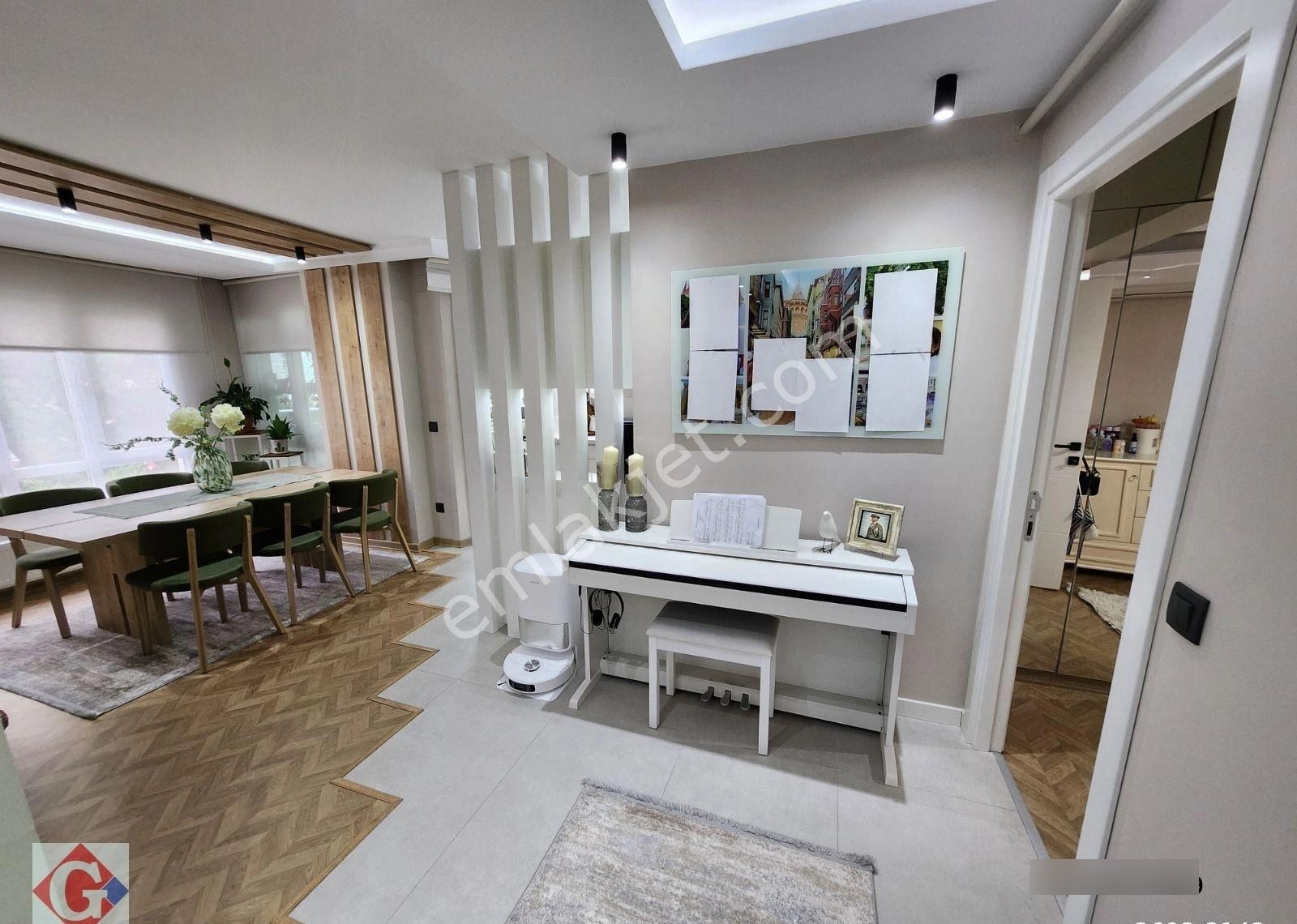 Görgün'den Sular'da Özel Tasarım 3+1 160m2 Lüks Kombili Daire