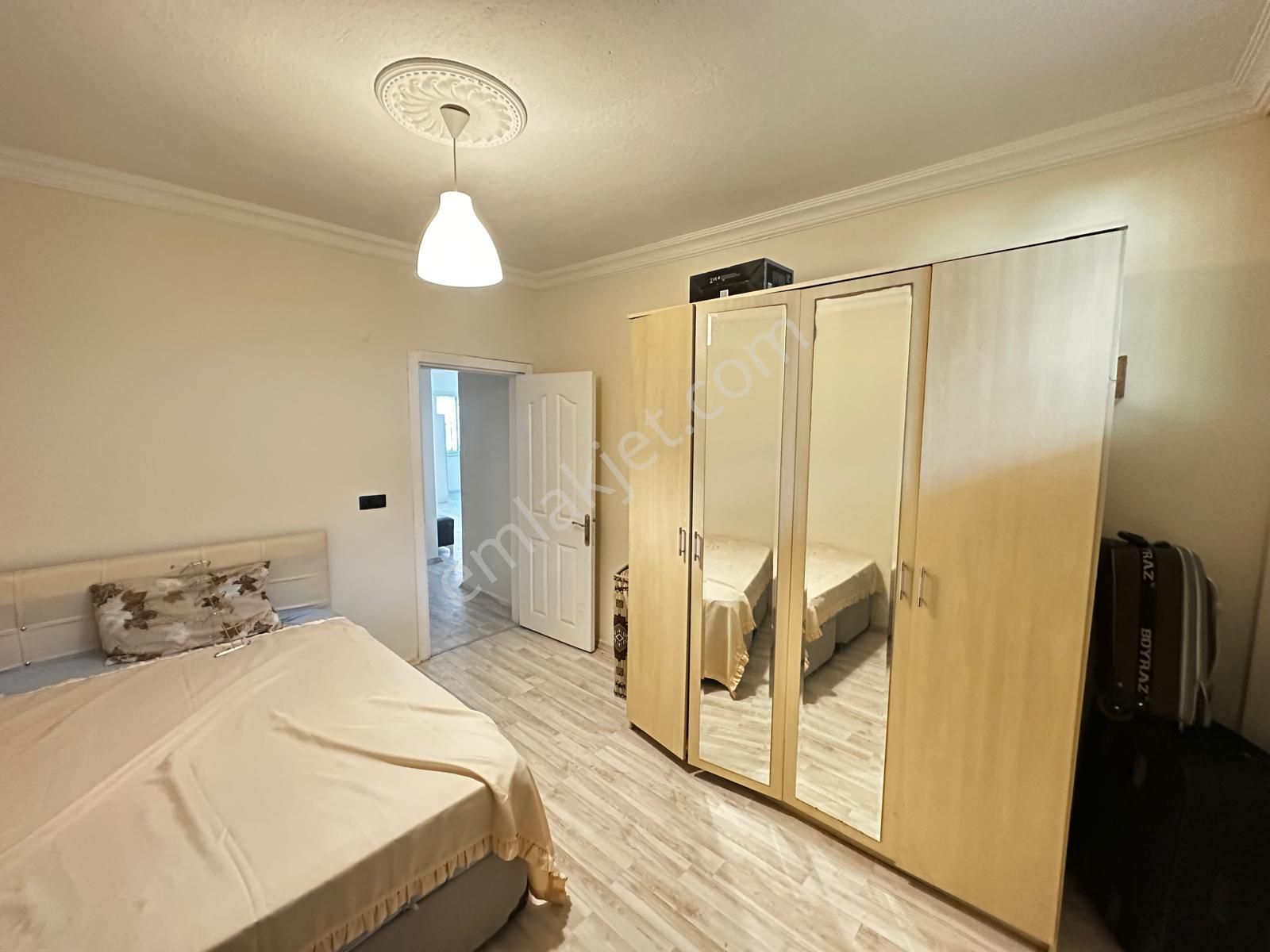 Kuşadası Ege Mah. Keyifli Bahçe Kullanımına Sahip 3+1 - Görsel 8