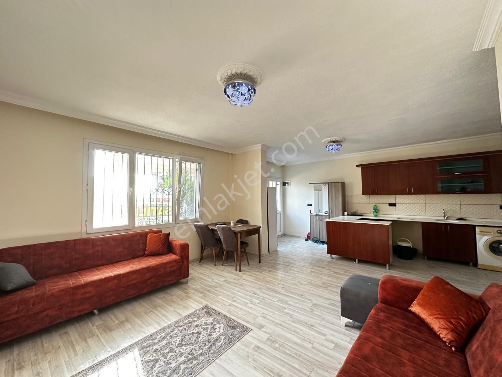 Kuşadası Ege Mah. Keyifli Bahçe Kullanımına Sahip 3+1 - Görsel 4