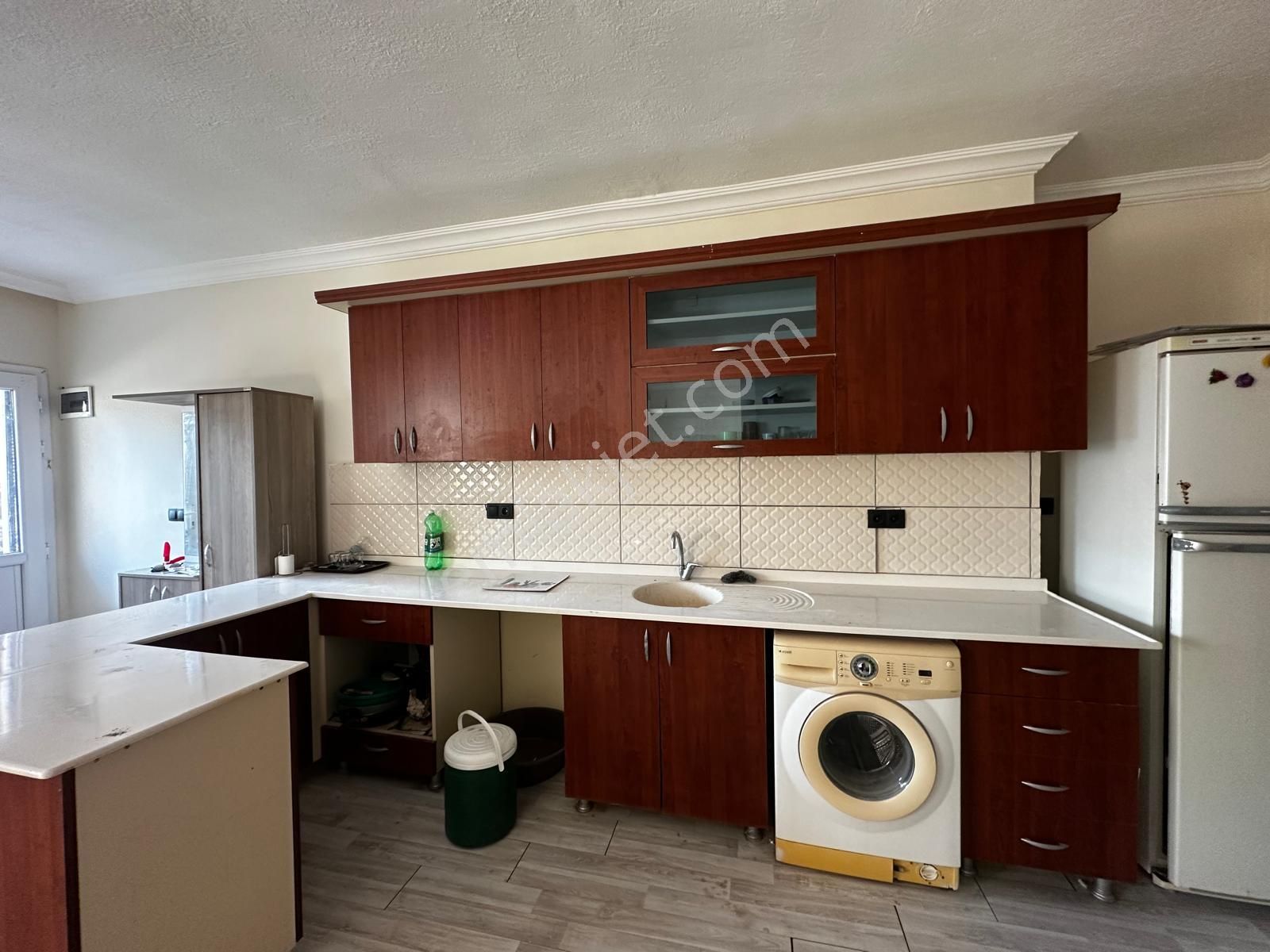 Kuşadası Ege Mah. Keyifli Bahçe Kullanımına Sahip 3+1 - Görsel 7