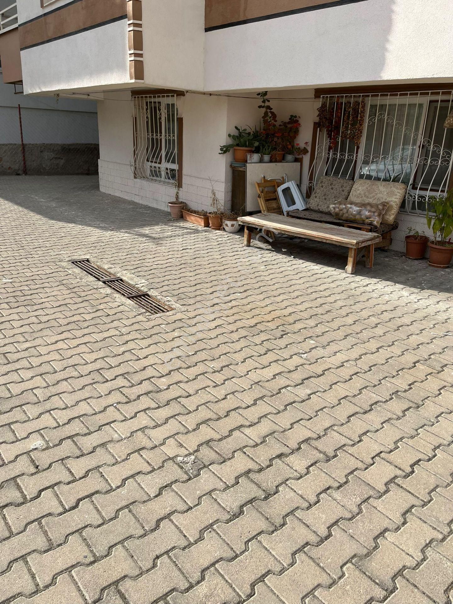 Şirintepe'de Bahçe Katı 3+1 Satılık Daire !!! - Görsel 5