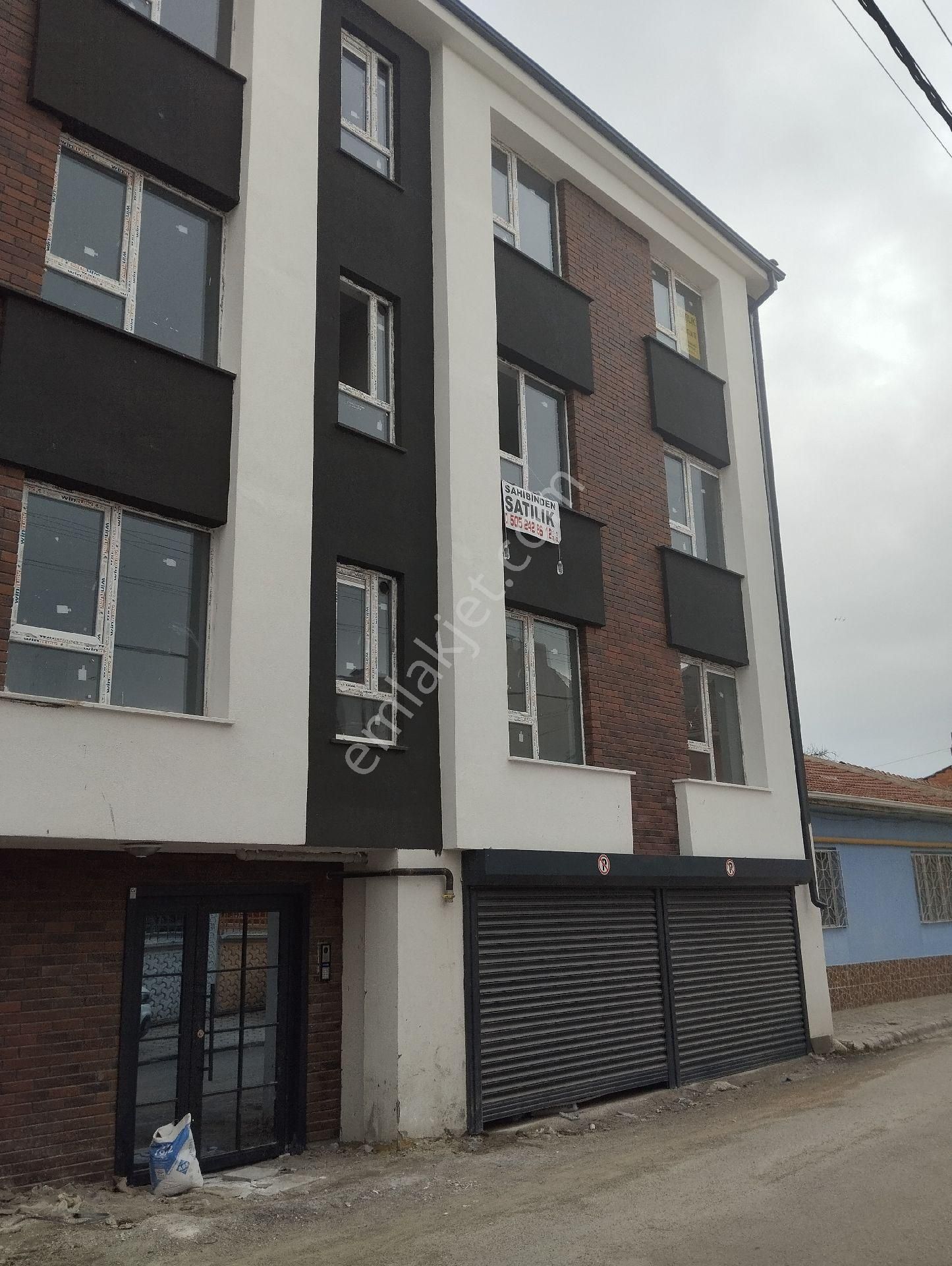 Zafer Mahallesinde Merkezi Konumda Sıfır 1+1 Daire - Görsel 11