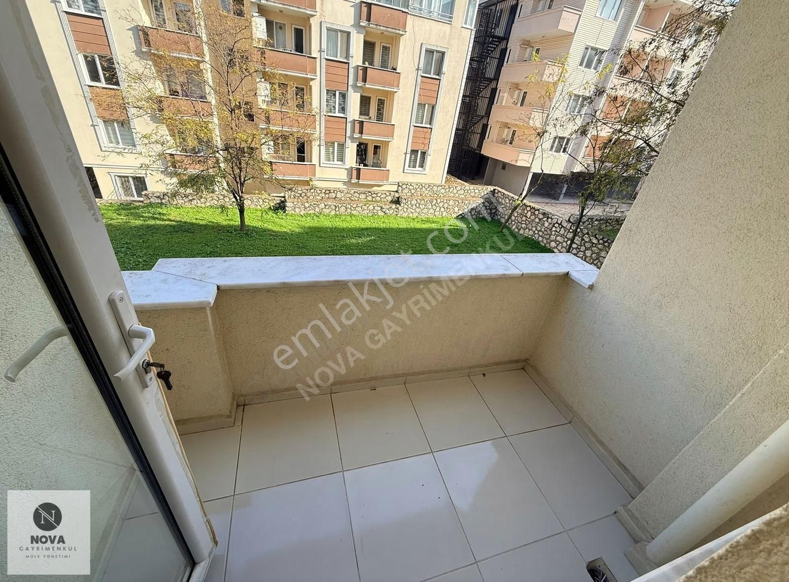 Nova'dan Merkezde 2+1 Ayrı Mutfaklı Sıfır Eşyalı Satılık - Görsel 7