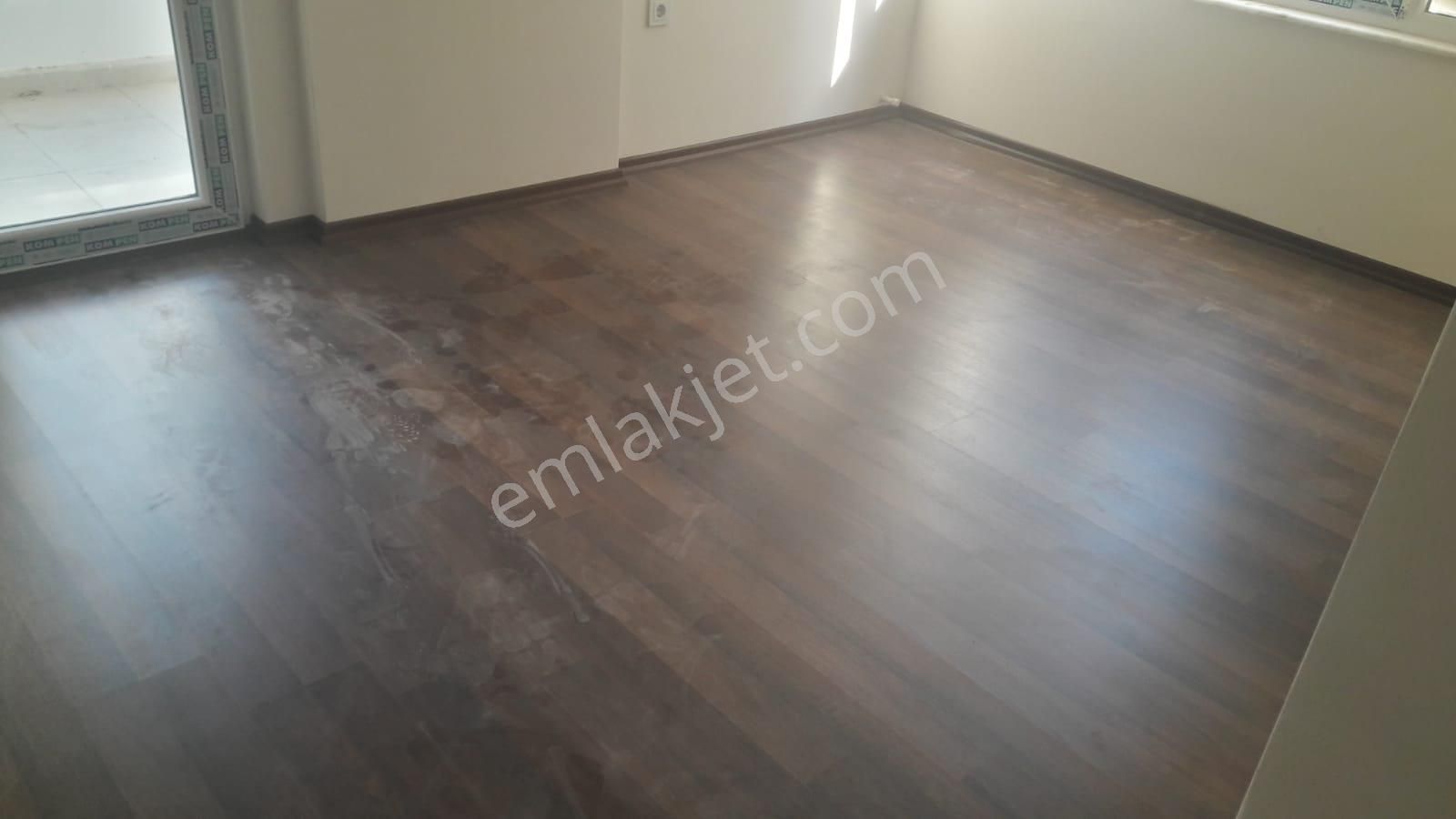 Sarısuda Lüks Site İçerisinde Giriş Kat Amerikan Mutfak Ebeveyn Banyolu 3+1 Kiralık Daire - Görsel 24