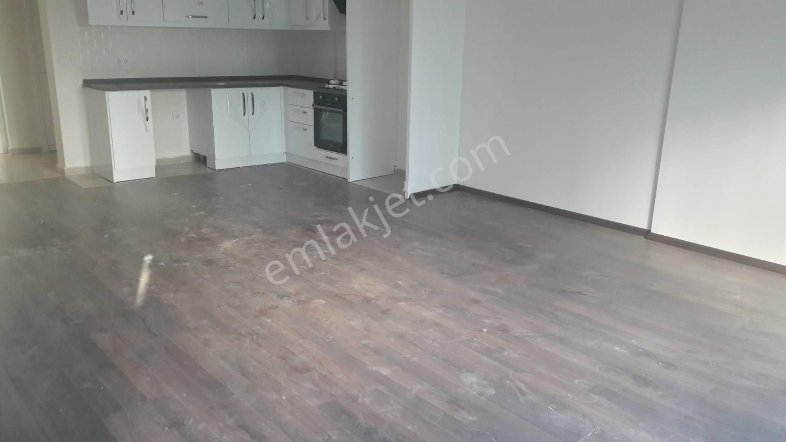 Sarısuda Lüks Site İçerisinde Giriş Kat Amerikan Mutfak Ebeveyn Banyolu 3+1 Kiralık Daire - Görsel 19