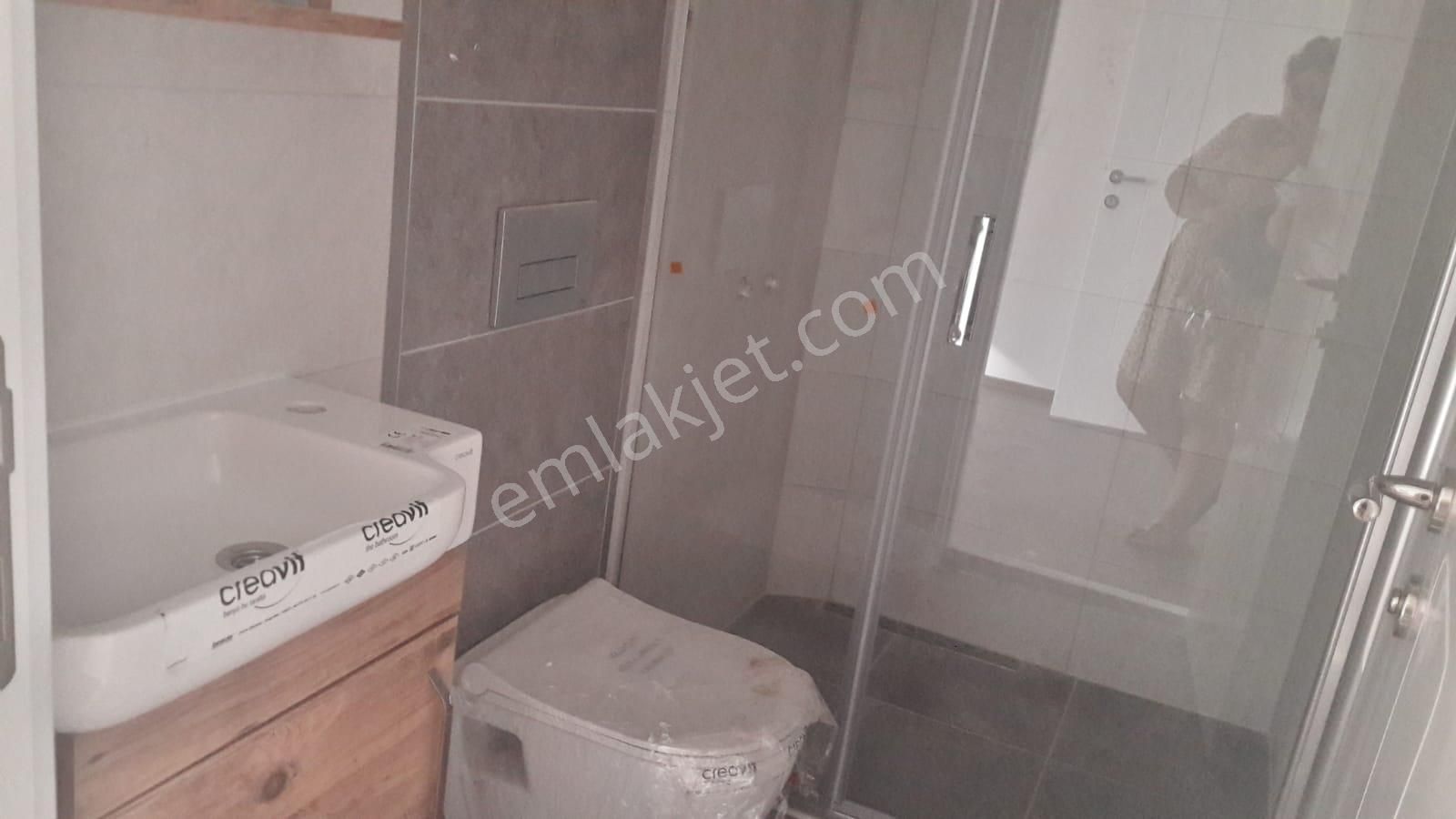 Sarısuda Lüks Site İçerisinde Giriş Kat Amerikan Mutfak Ebeveyn Banyolu 3+1 Kiralık Daire - Görsel 31