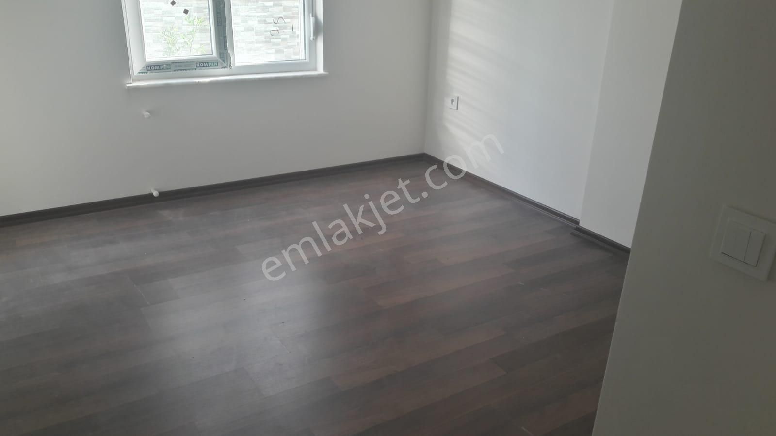 Sarısuda Lüks Site İçerisinde Giriş Kat Amerikan Mutfak Ebeveyn Banyolu 3+1 Kiralık Daire - Görsel 27