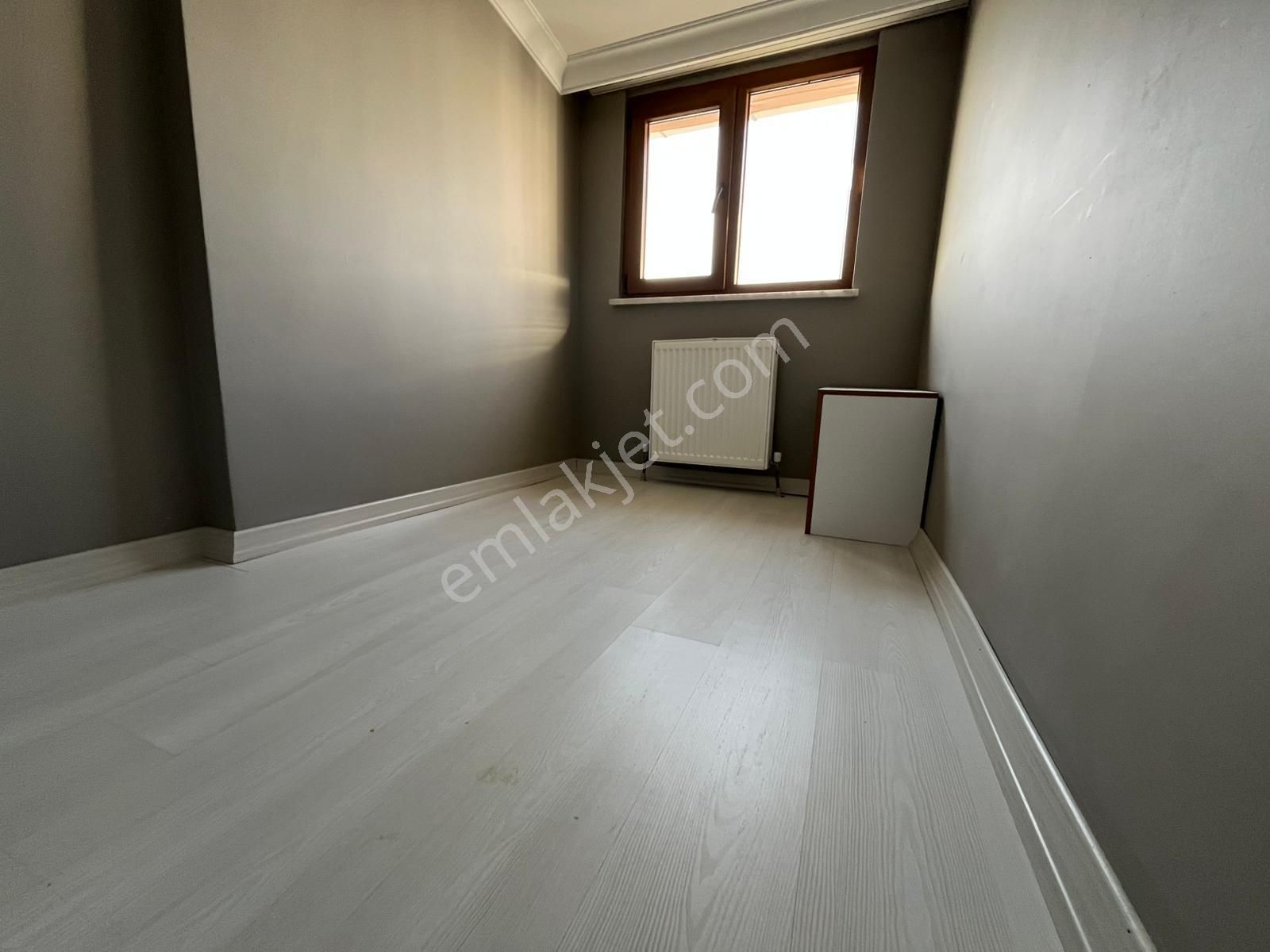 Adil Mahallesinde 2+1 Bekara Uygun Teraslı Tertemiz Ve Bakımlı Çatı Katı Daire - Görsel 13
