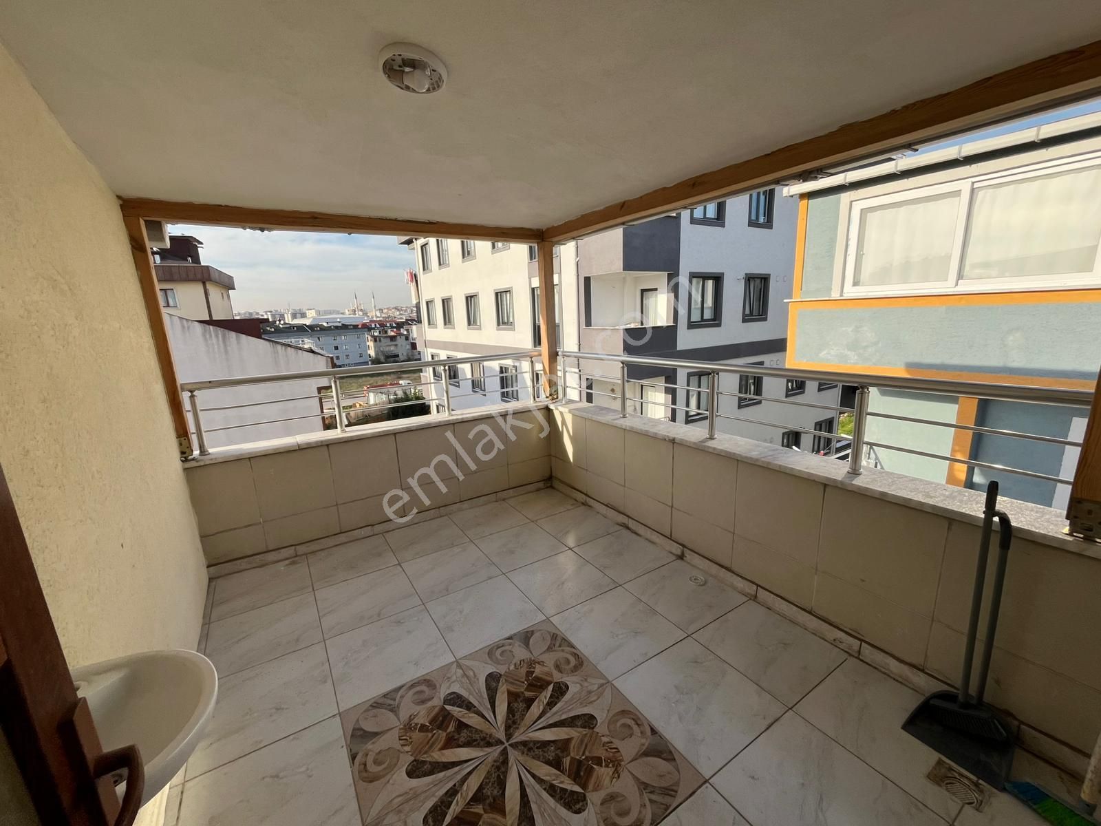 Adil Mahallesinde 2+1 Bekara Uygun Teraslı Tertemiz Ve Bakımlı Çatı Katı Daire - Görsel 24