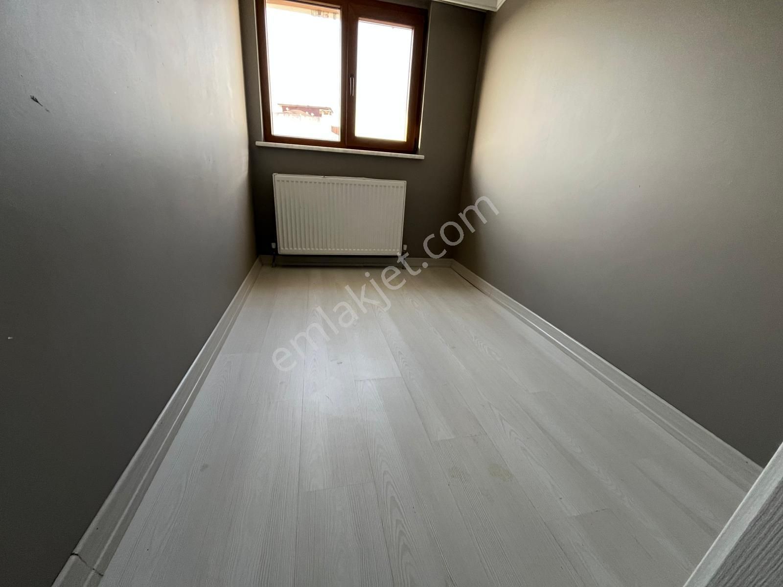 Adil Mahallesinde 2+1 Bekara Uygun Teraslı Tertemiz Ve Bakımlı Çatı Katı Daire - Görsel 10