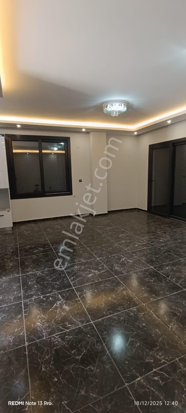 Efeler’de Deniz Manzaralı 4+1 Müstakil Villa - Görsel 28