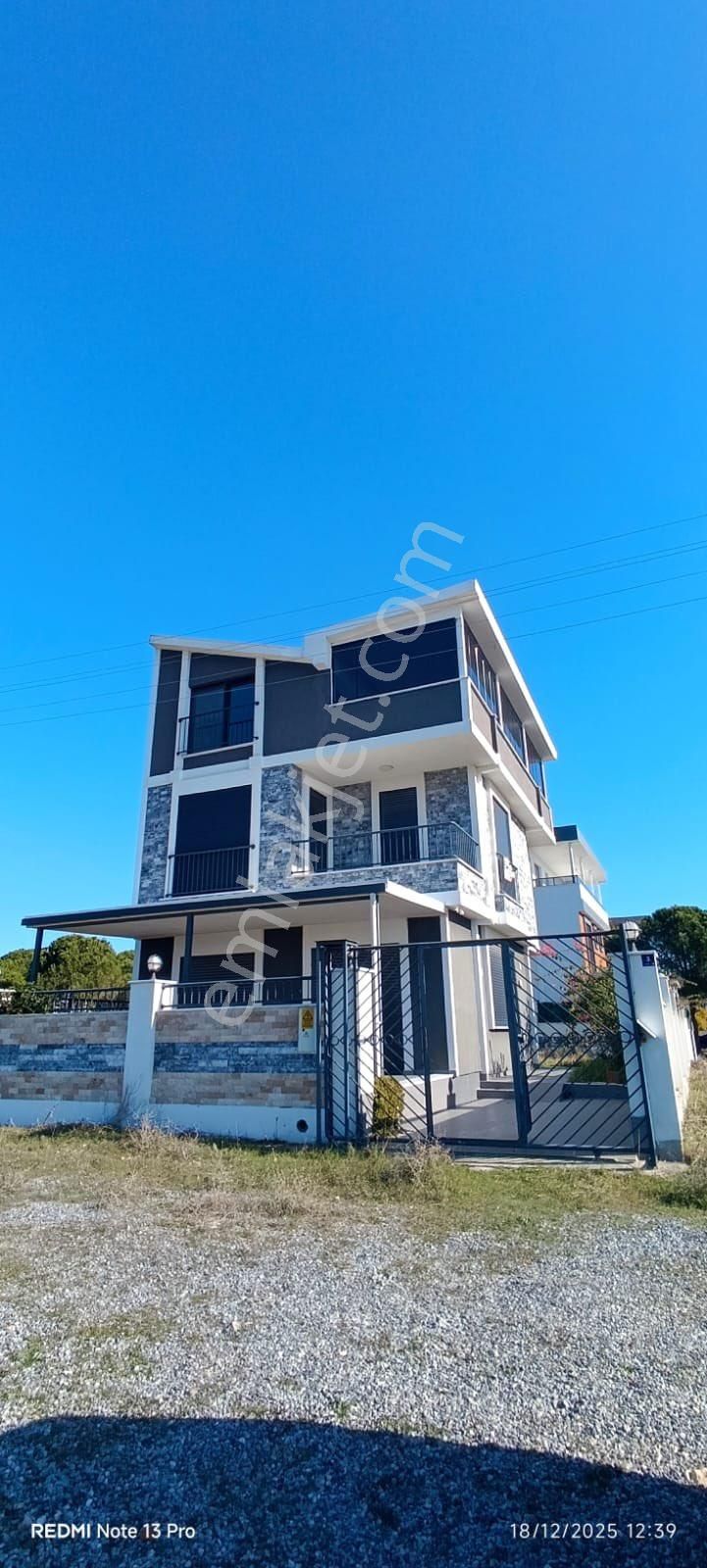 Efeler’de Deniz Manzaralı 4+1 Müstakil Villa - Görsel 6