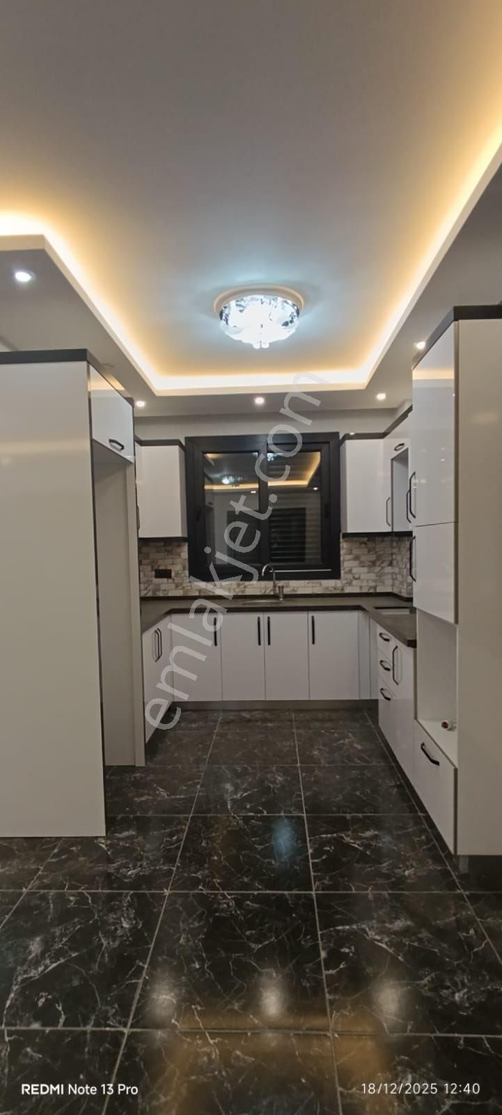 Efeler’de Deniz Manzaralı 4+1 Müstakil Villa - Görsel 29