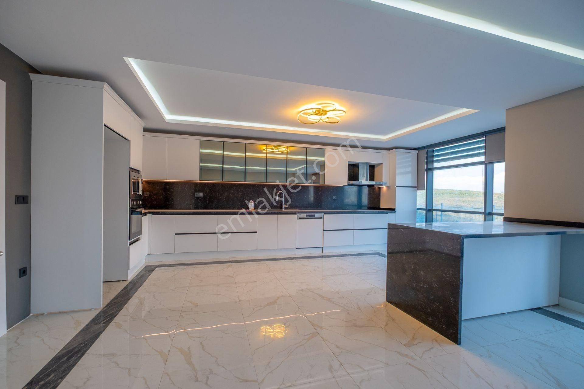 Bahçeşehir Nissa O2'de Satılık Villa Konseptli Bahçe Katlı Loft Daire - Görsel 6